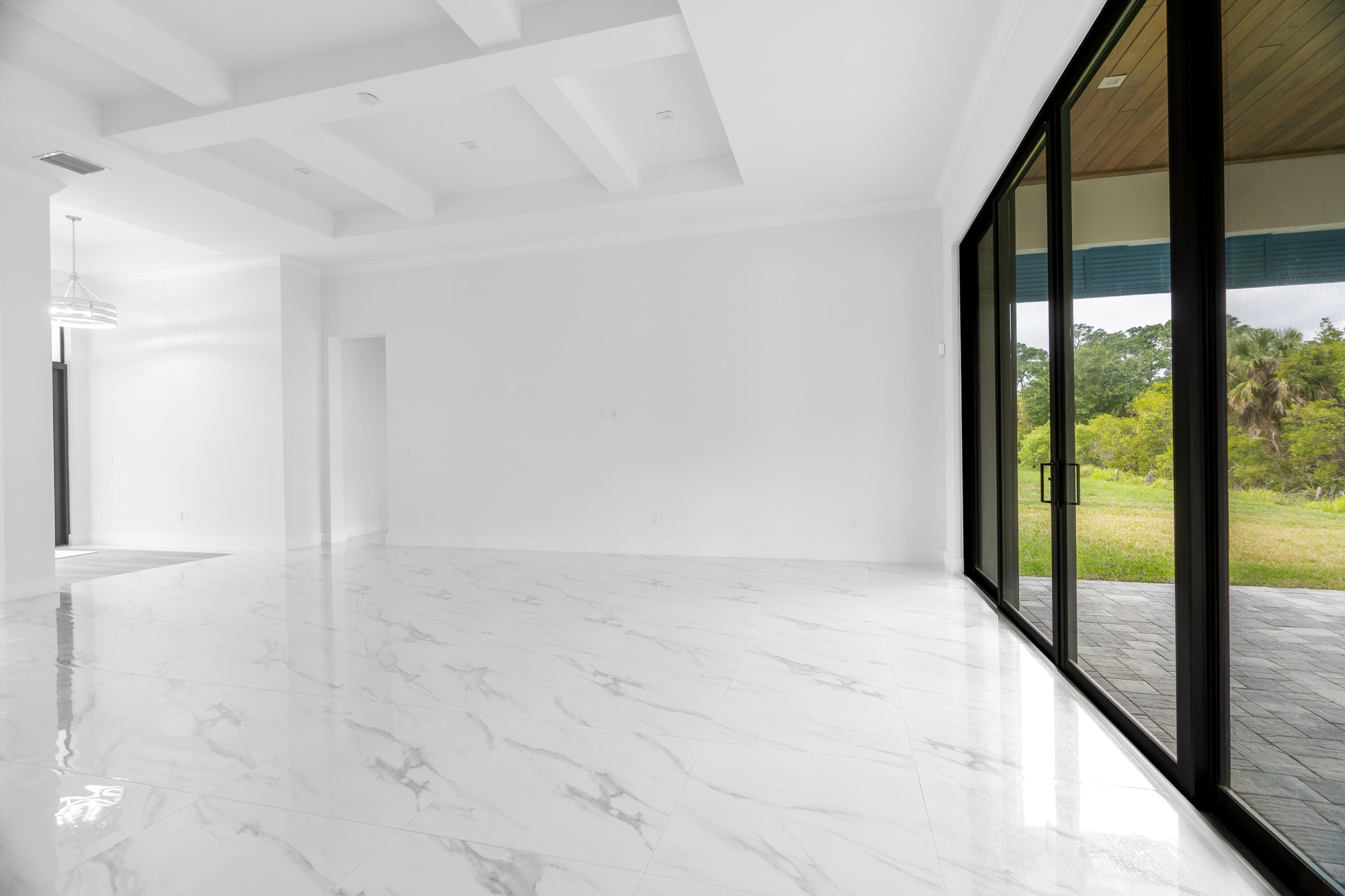 138 SE Via Lago Garda
