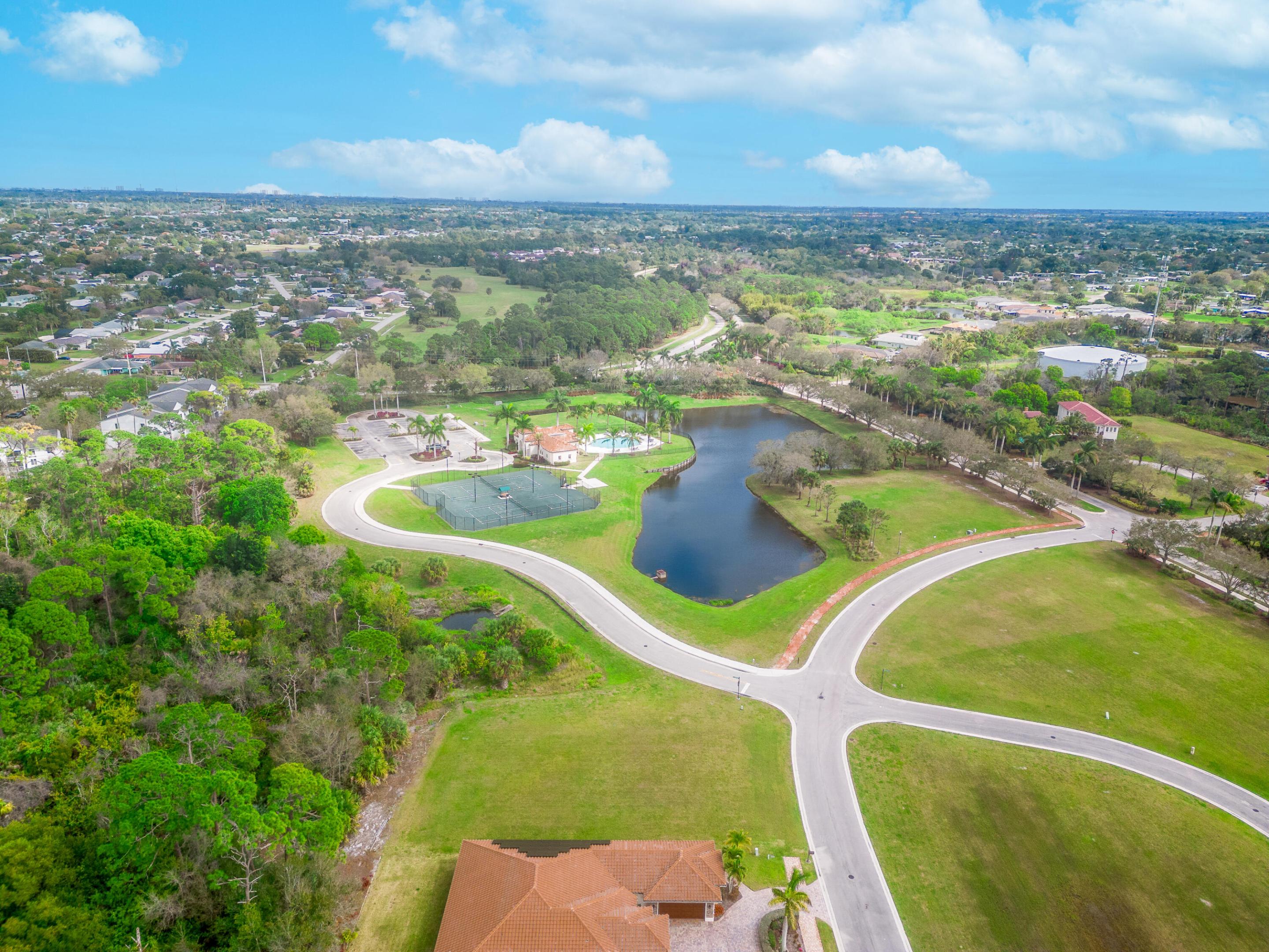 138 SE Via Lago Garda