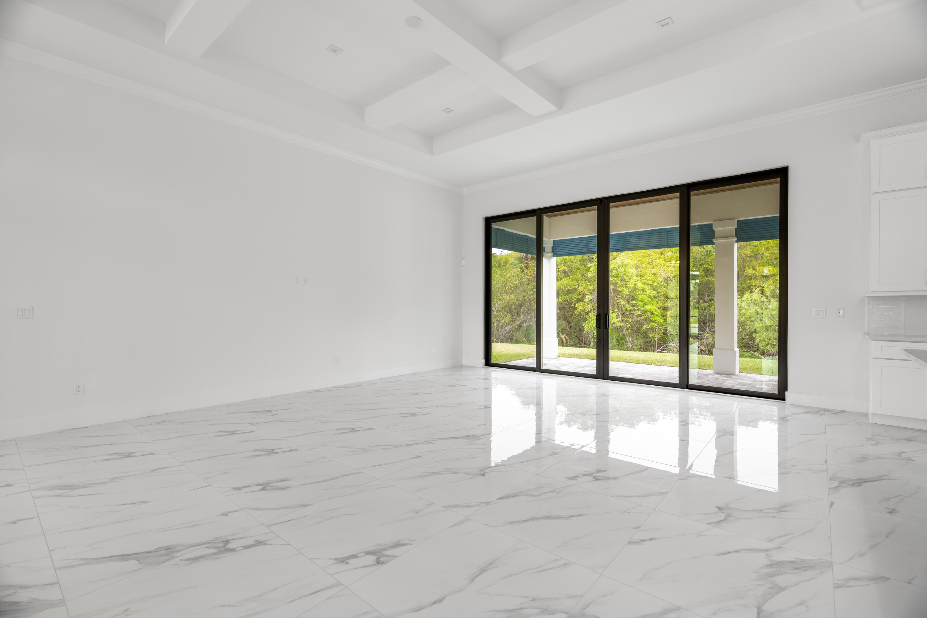 138 SE Via Lago Garda