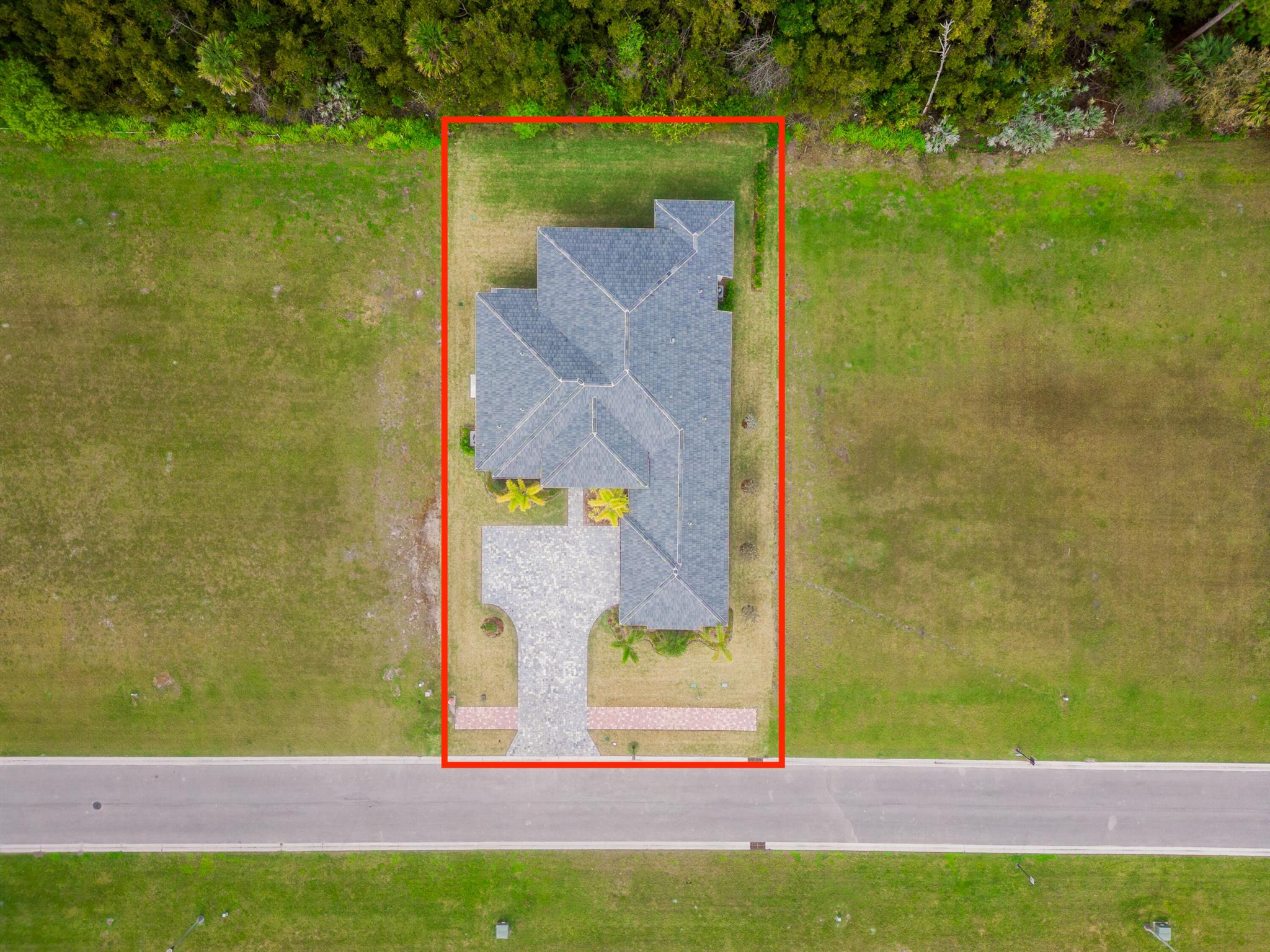 138 SE Via Lago Garda