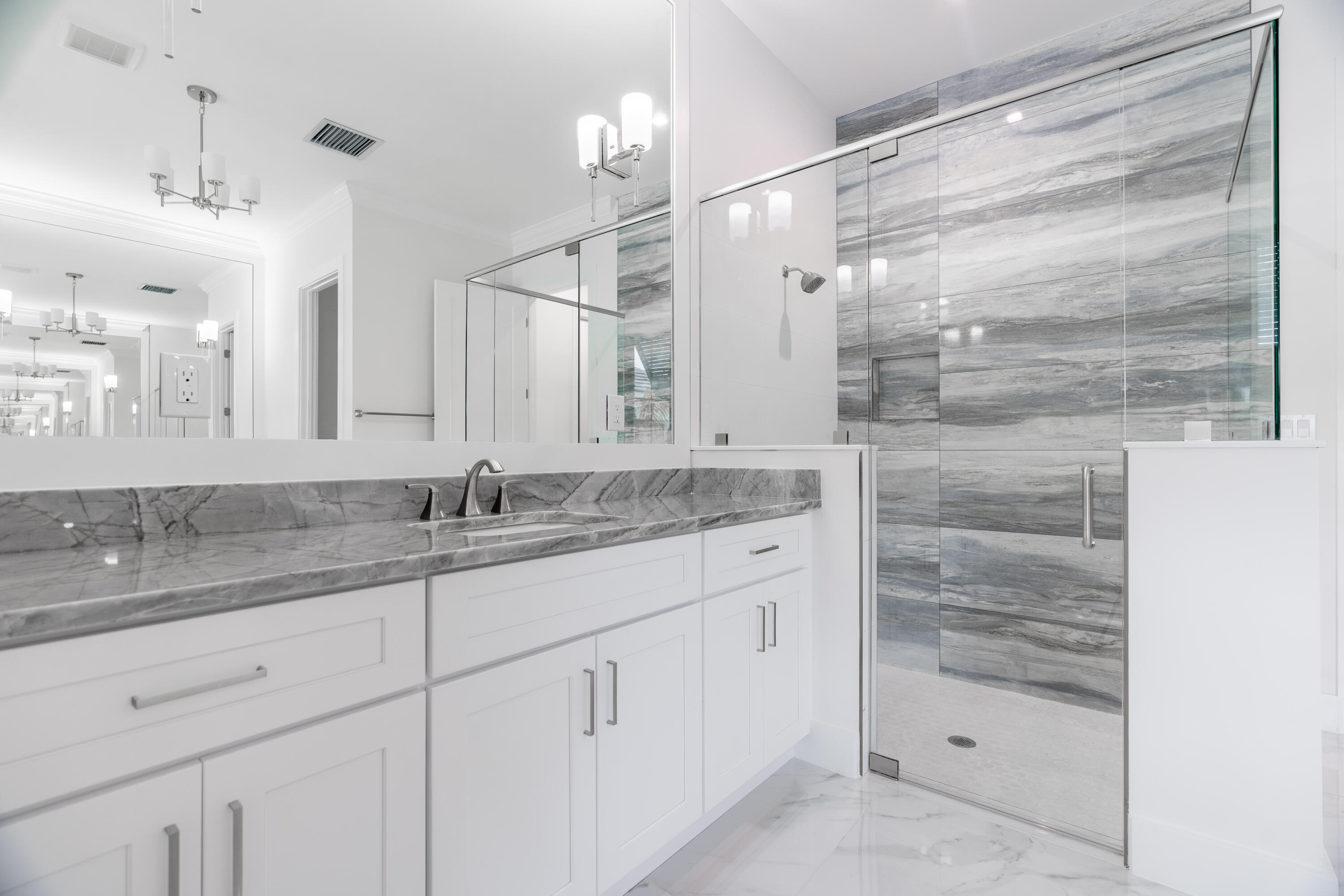 138 SE Via Lago Garda