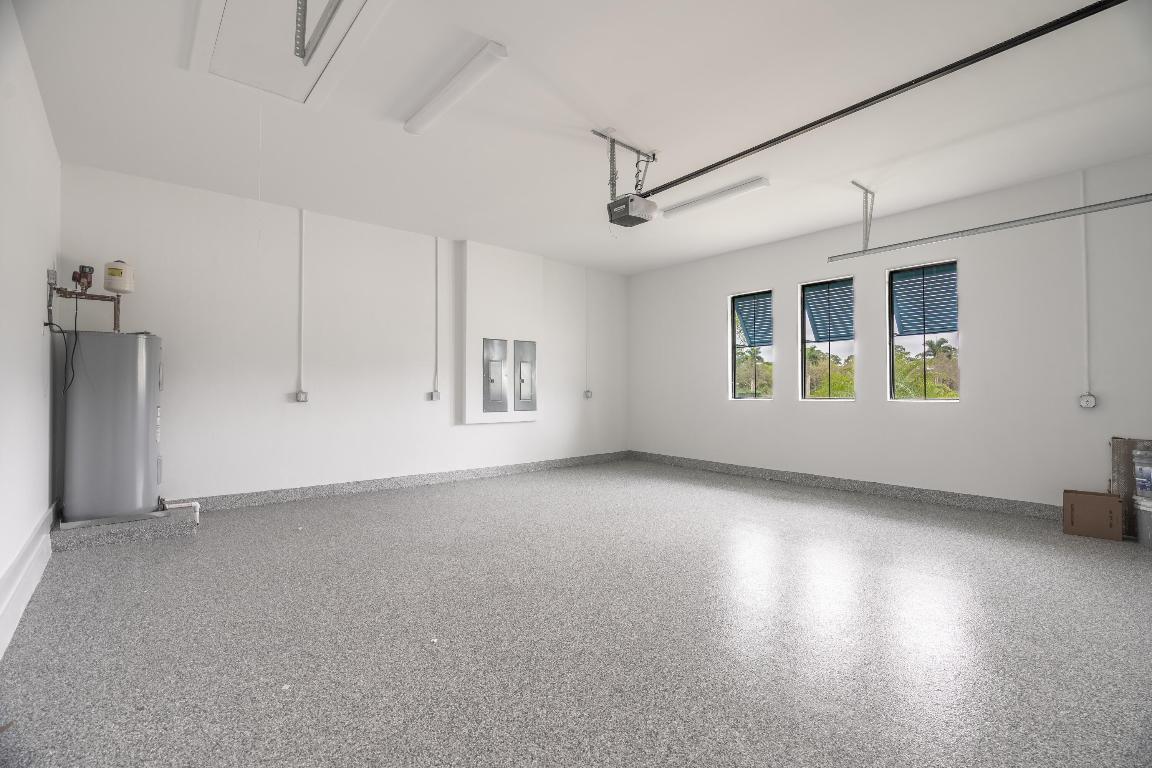 138 SE Via Lago Garda