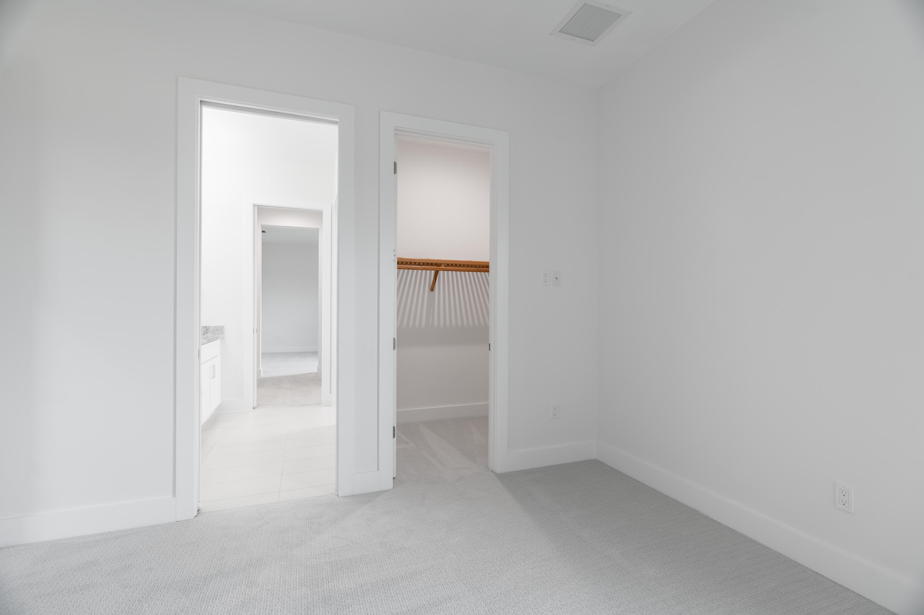 138 SE Via Lago Garda