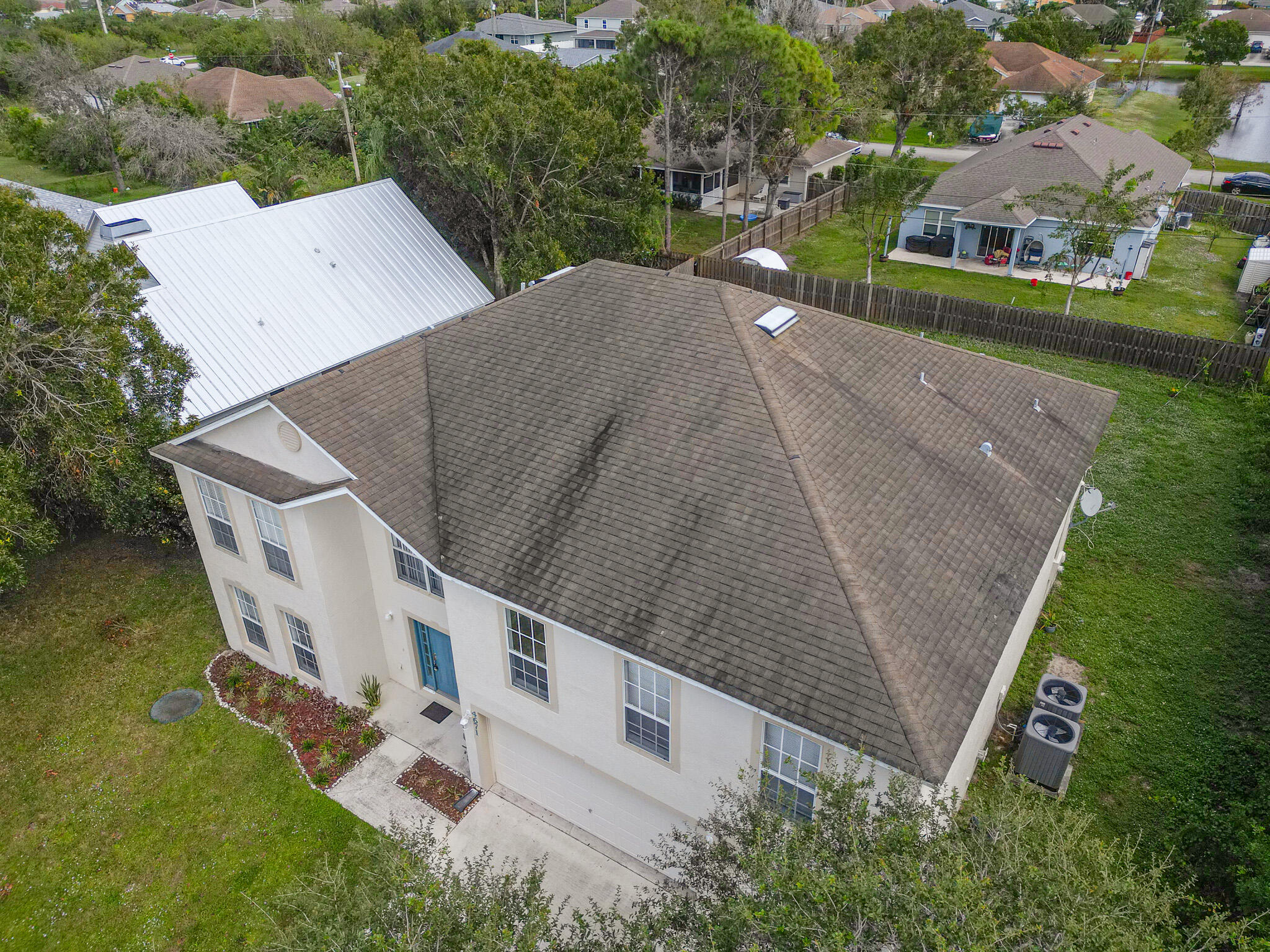 4671 SW Carib Street