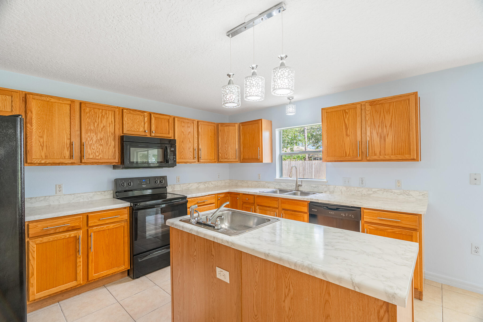 4671 SW Carib Street