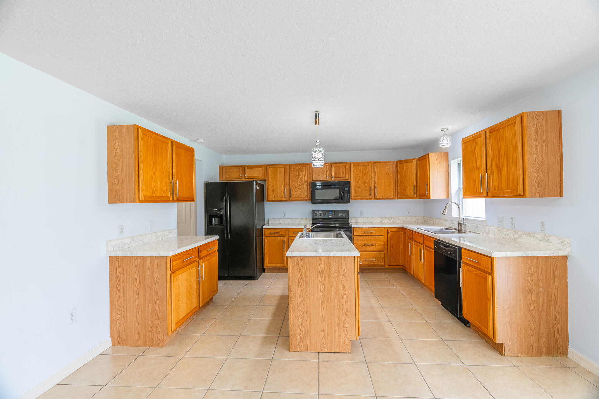 4671 SW Carib Street