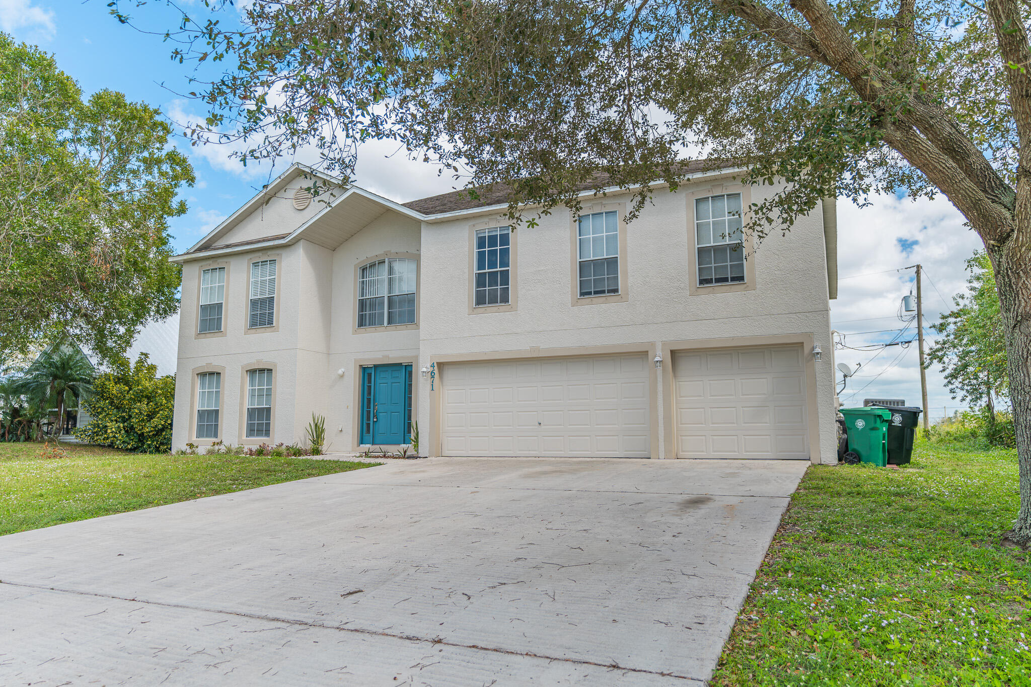 4671 SW Carib Street