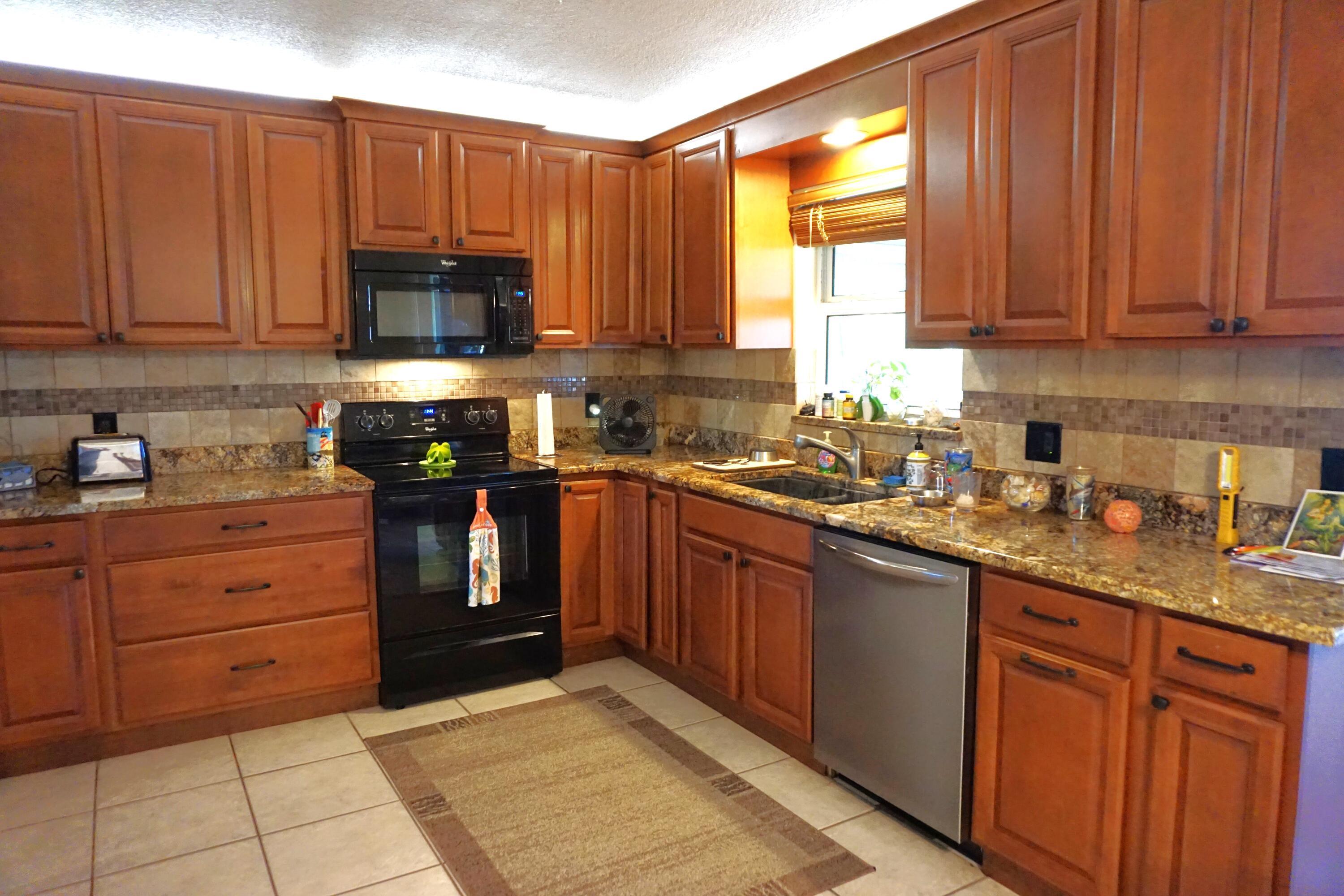 1699 NE 23rd Terrace