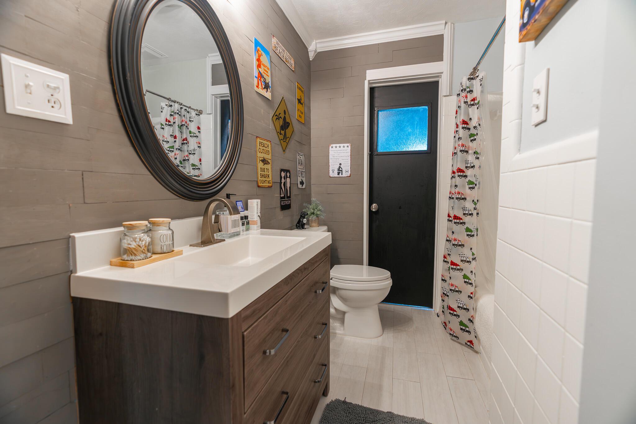 1691 NE South Street