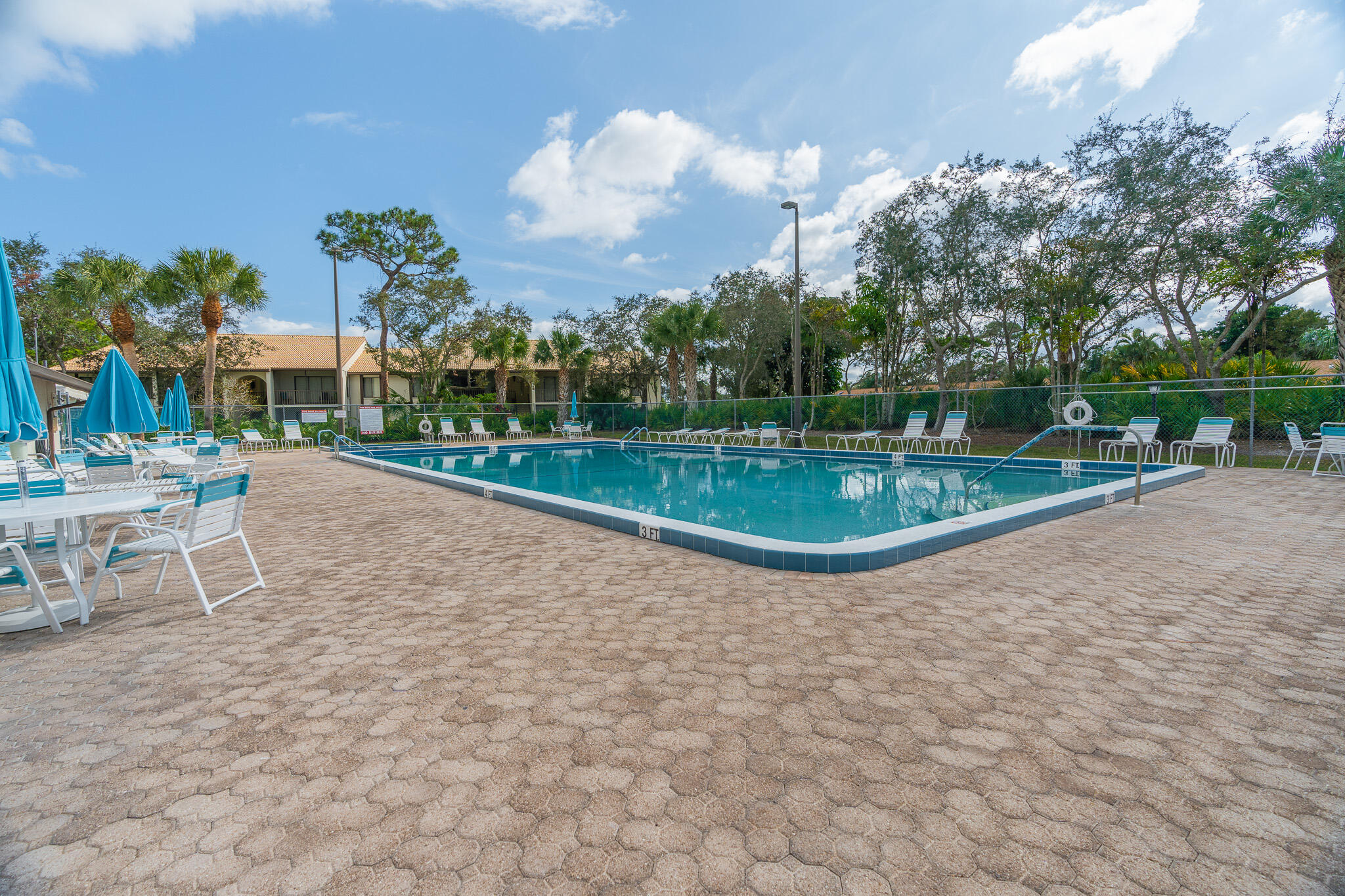 2025 SW Silver Pine Way 120-D1