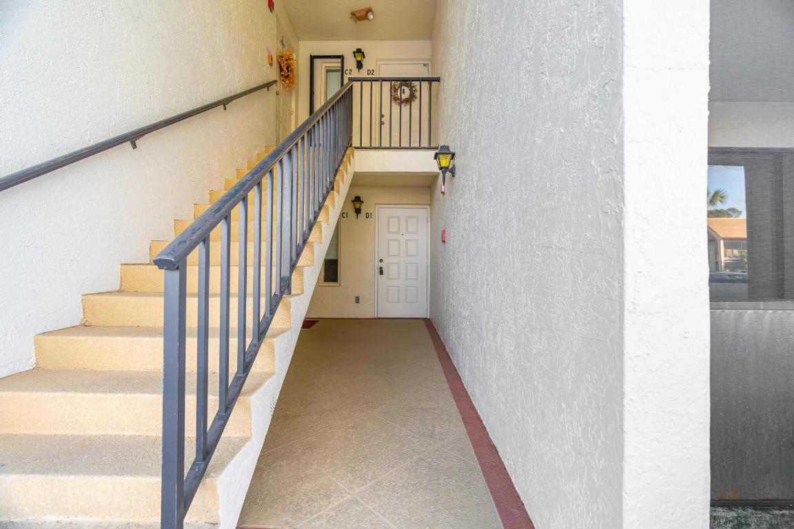 2025 SW Silver Pine Way 120-D1