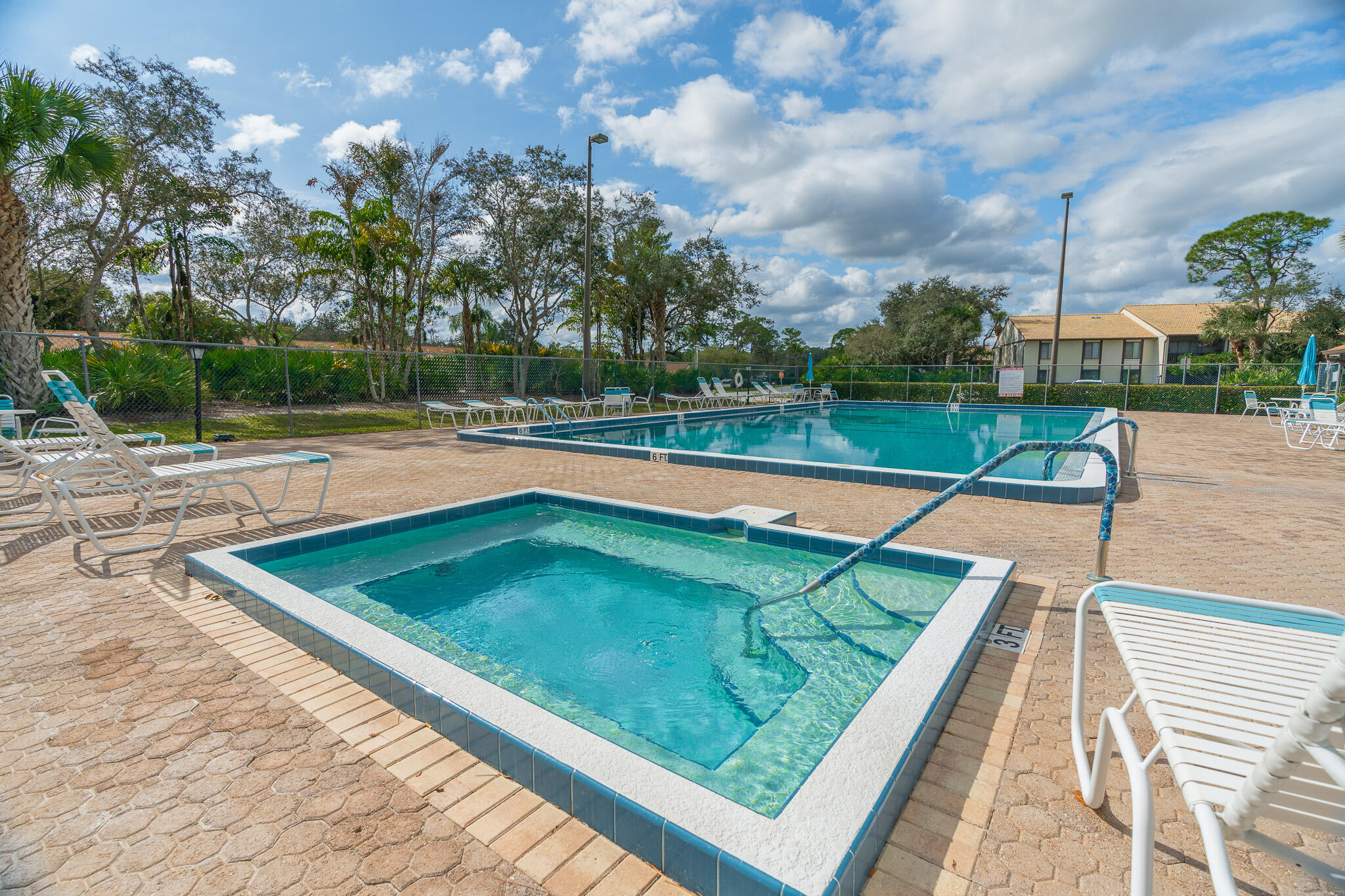 2025 SW Silver Pine Way 120-D1