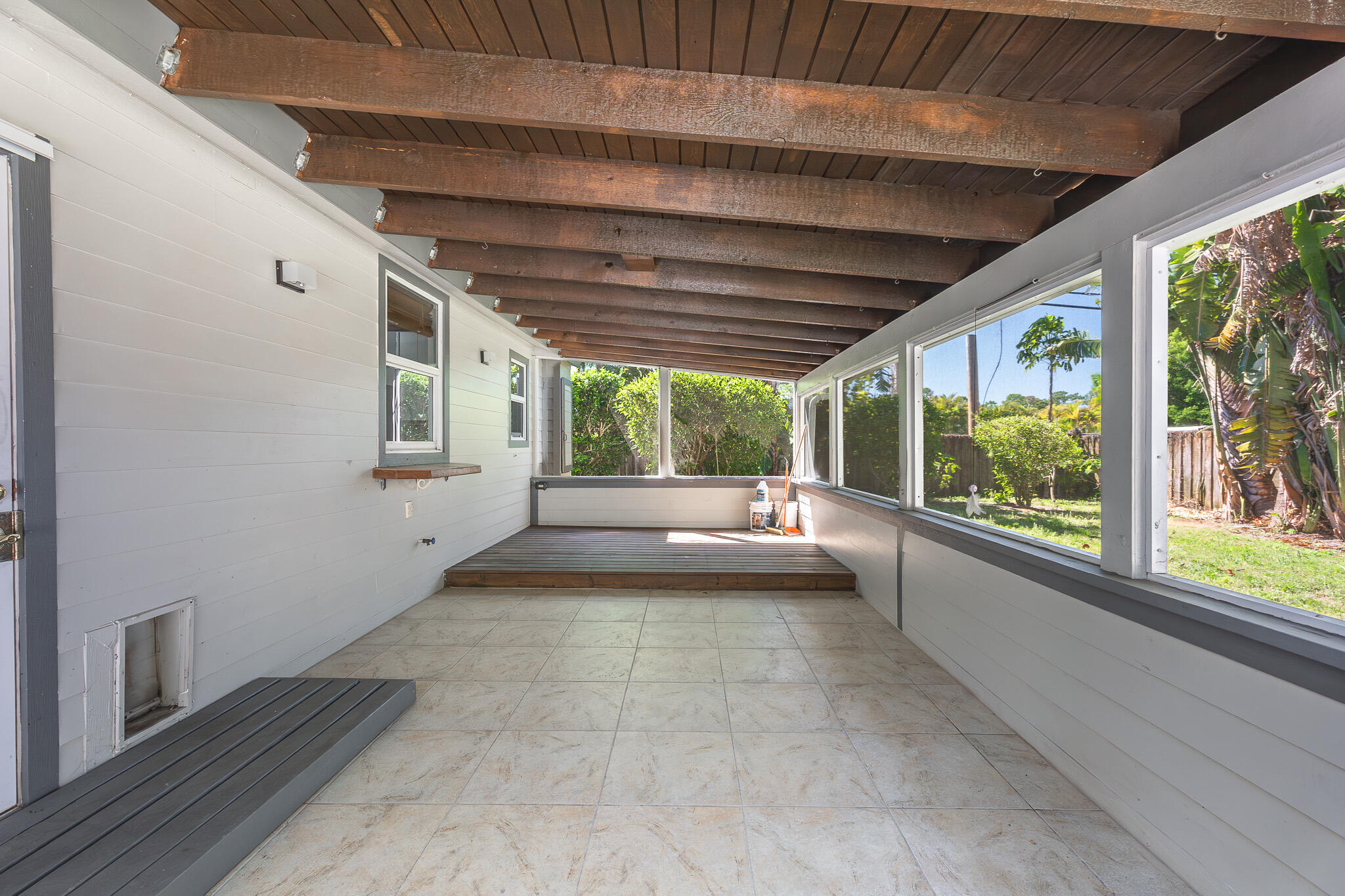 6109 Cassia Drive
