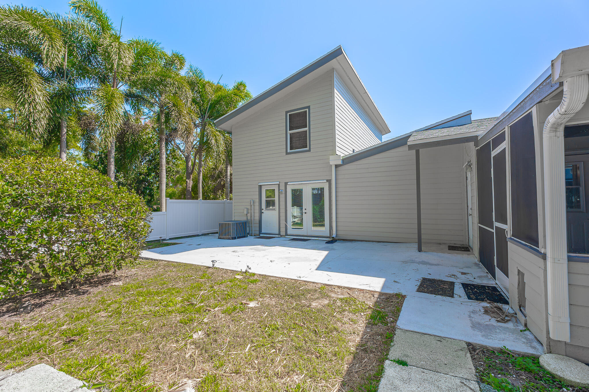 6109 Cassia Drive