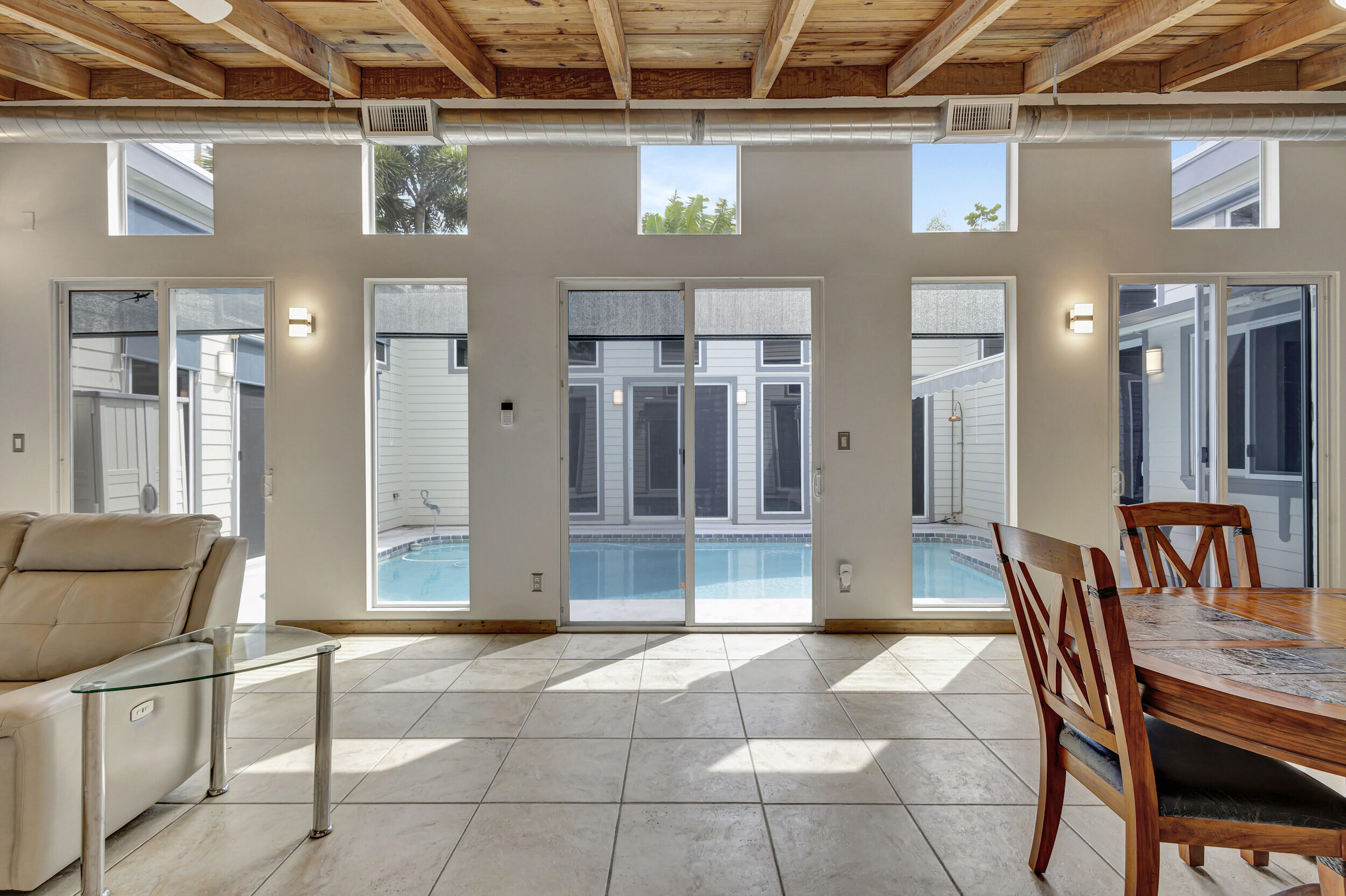 6109 Cassia Drive
