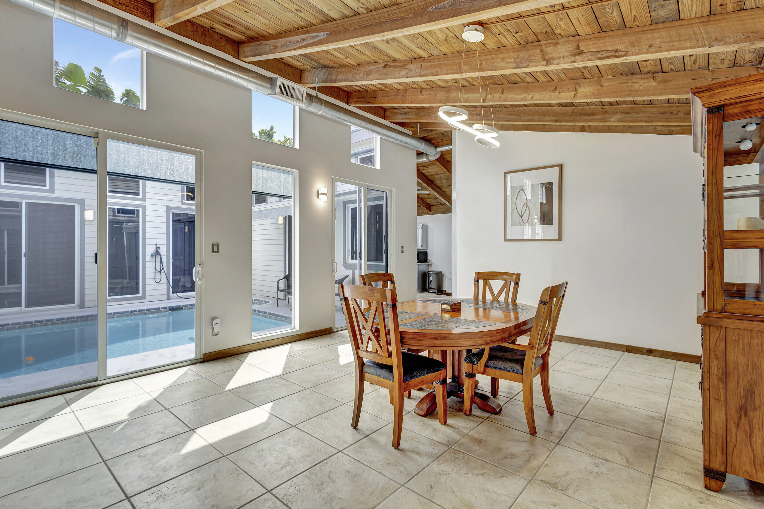 6109 Cassia Drive