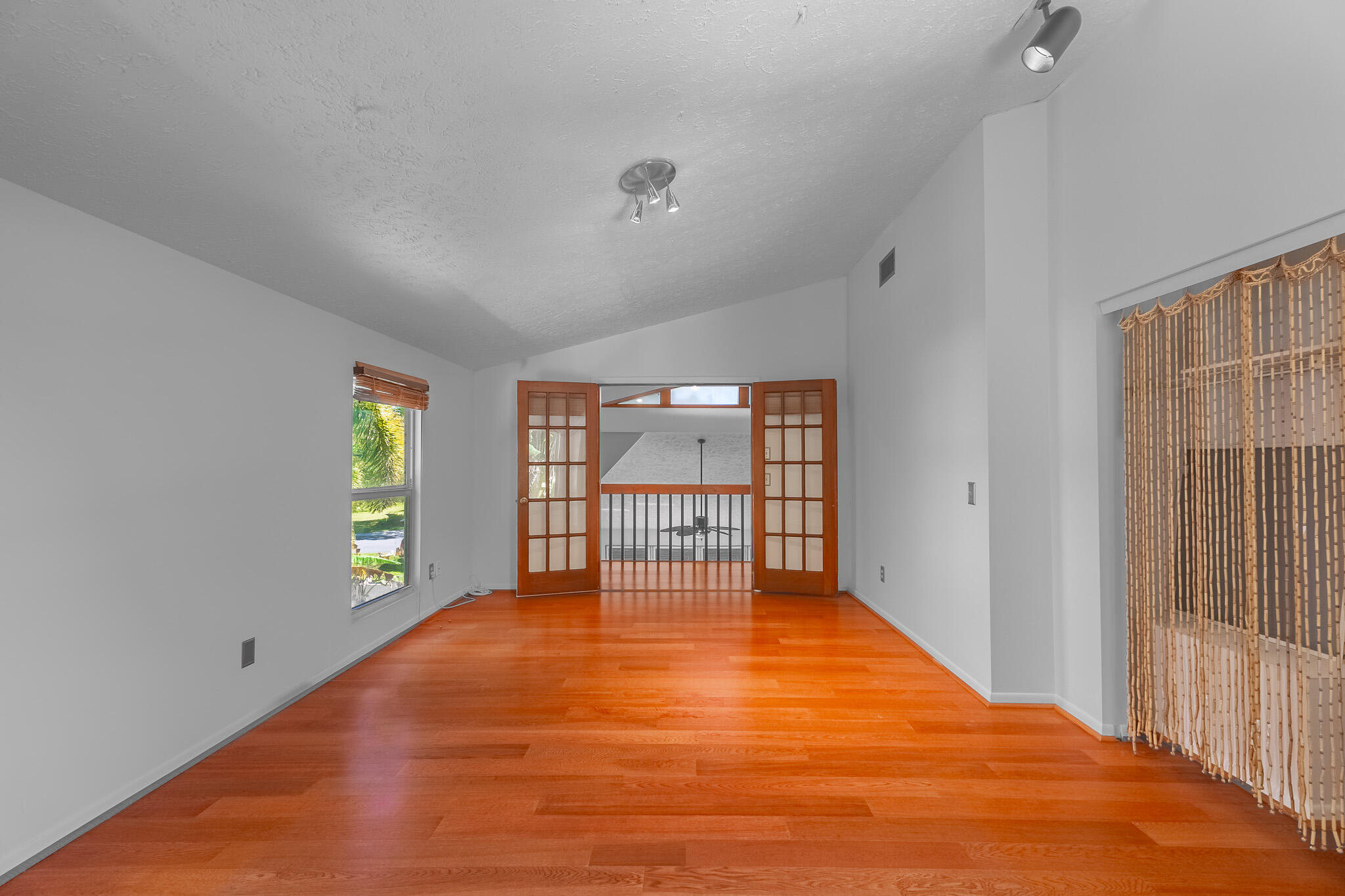 6109 Cassia Drive
