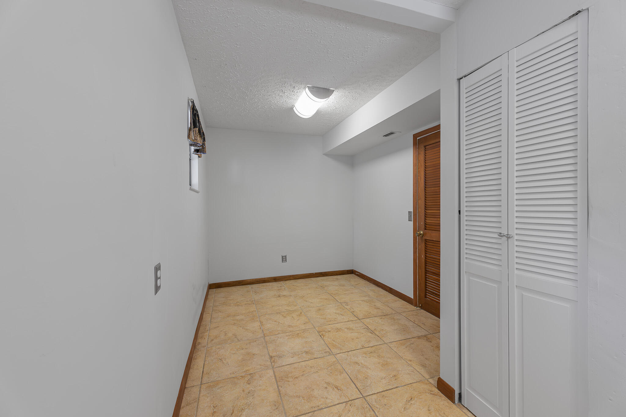 6109 Cassia Drive