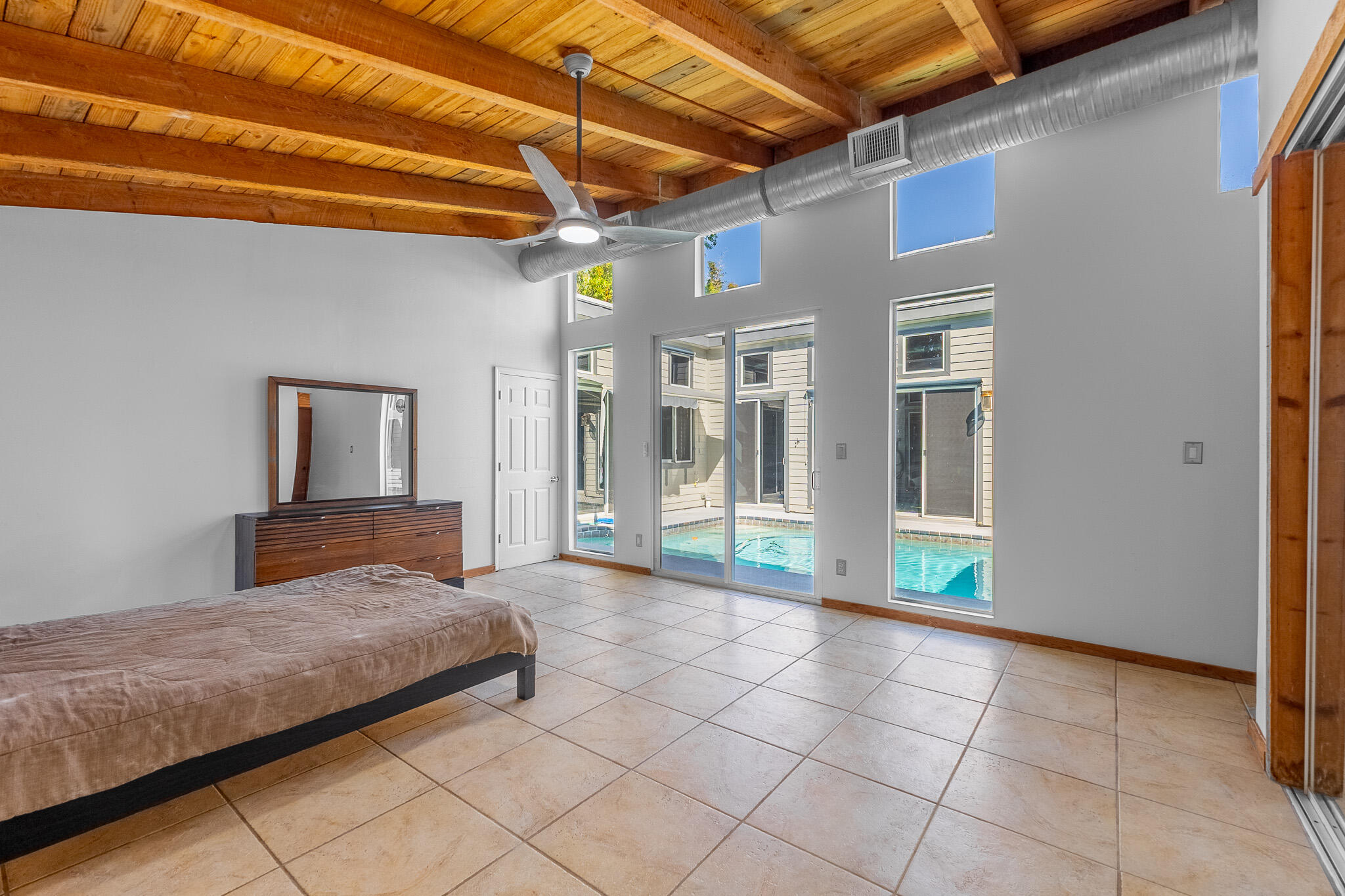 6109 Cassia Drive