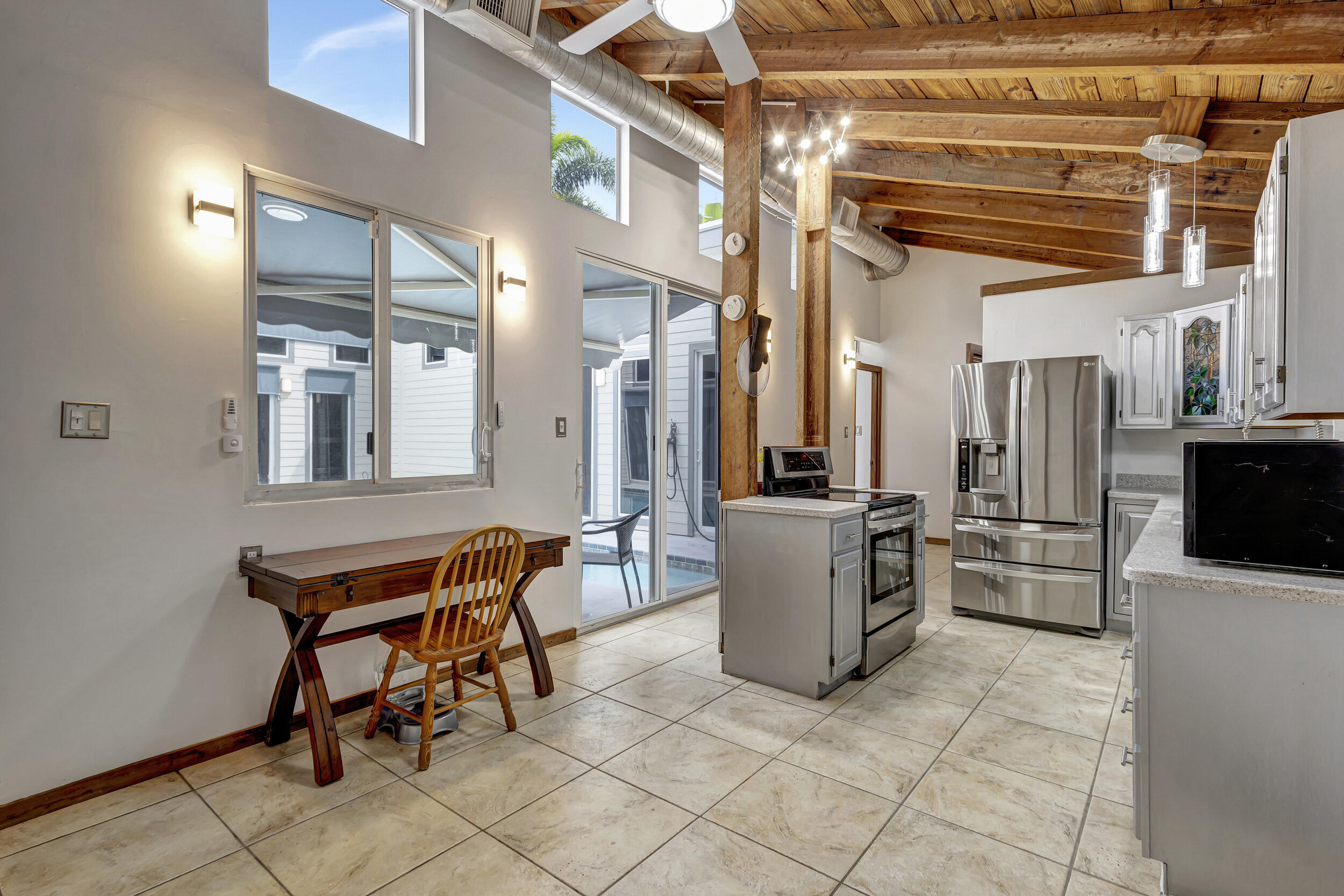 6109 Cassia Drive