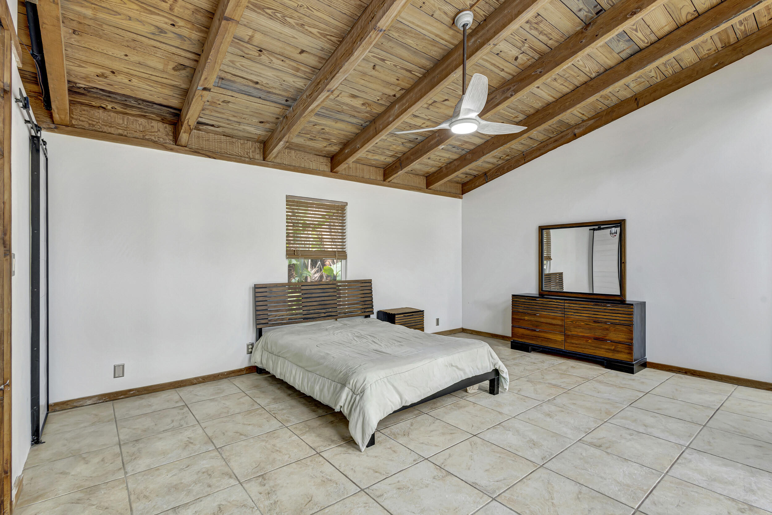 6109 Cassia Drive