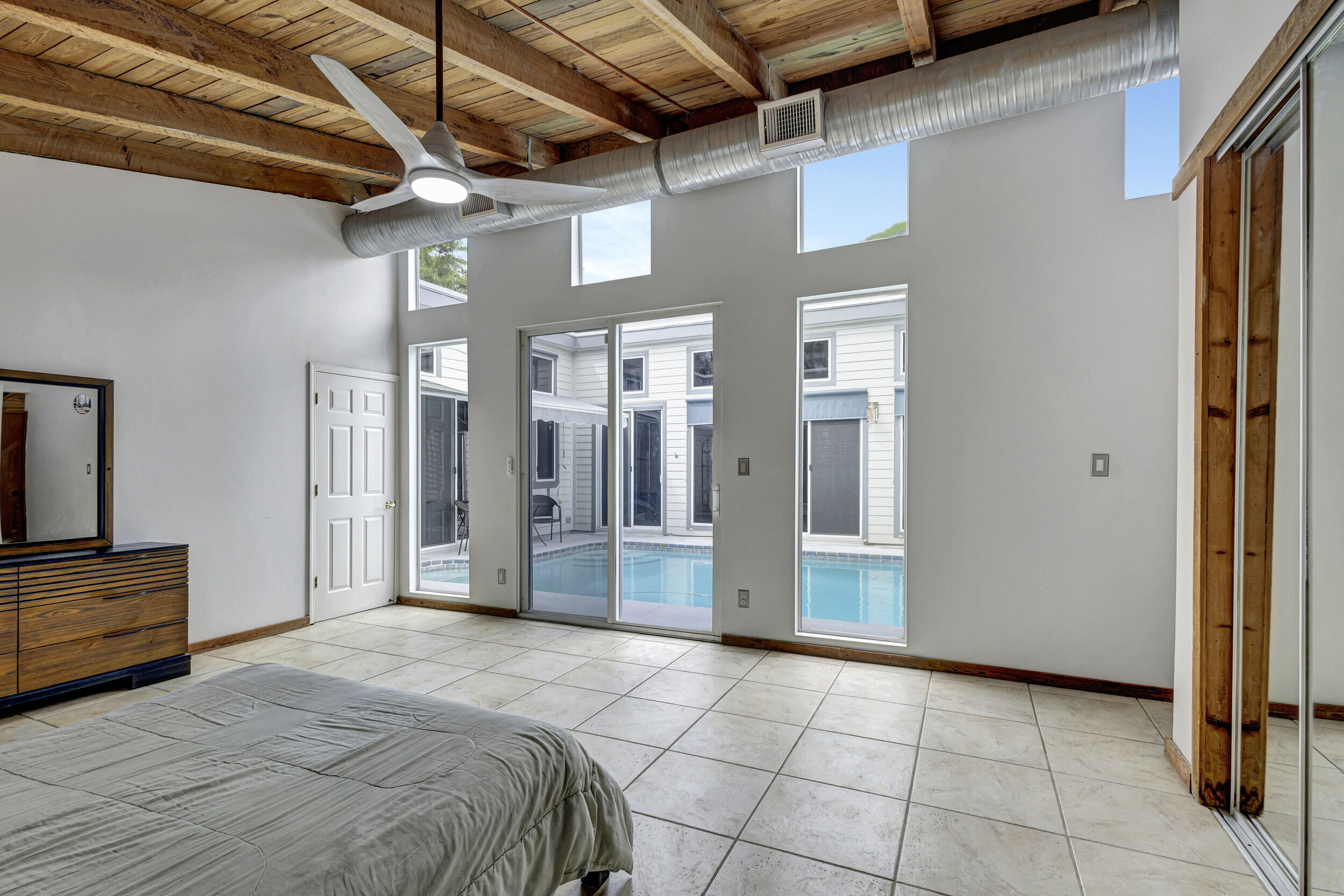 6109 Cassia Drive