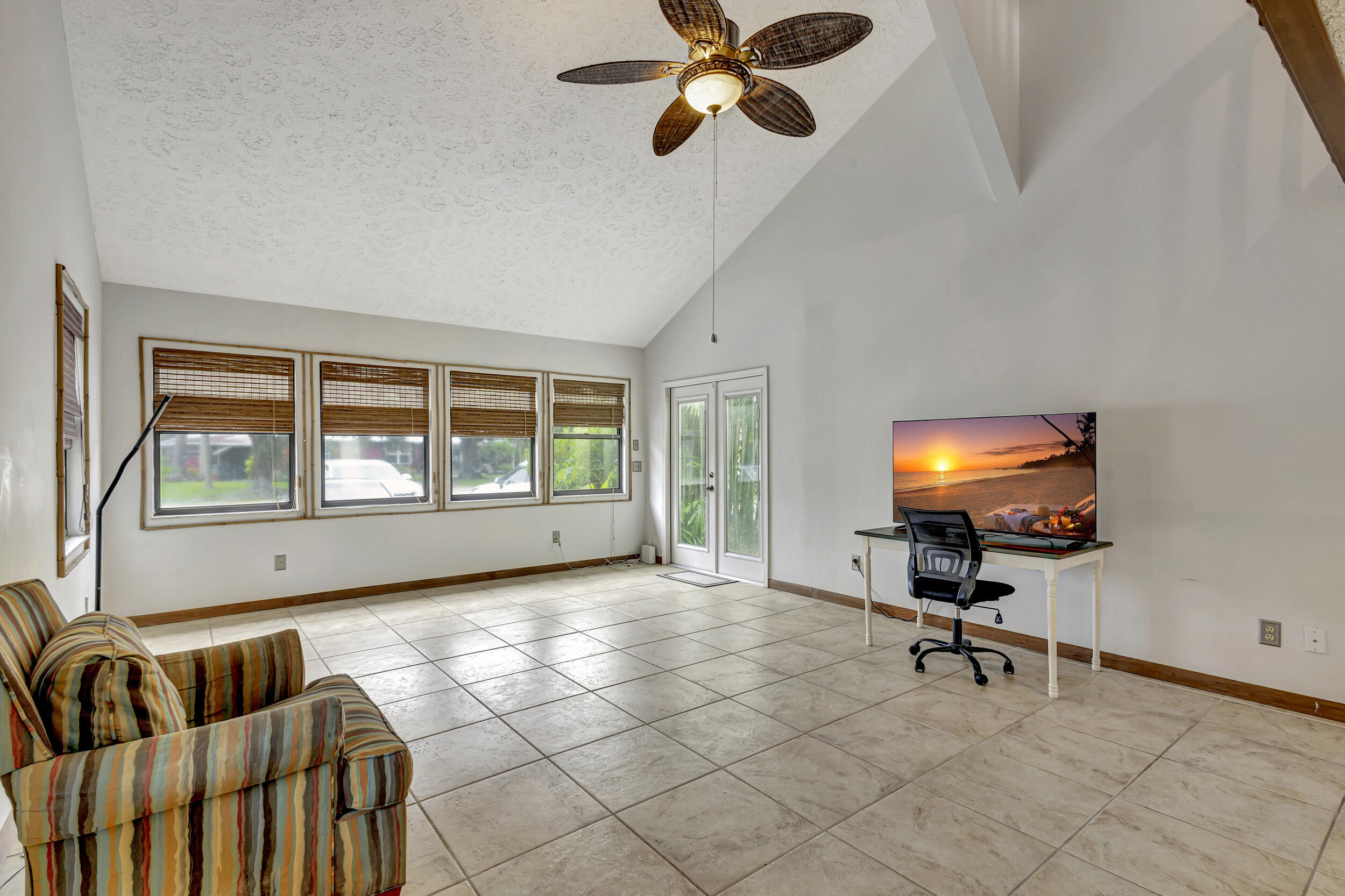 6109 Cassia Drive