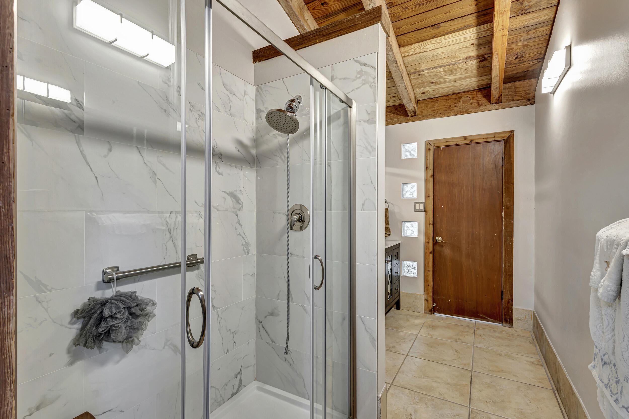 6109 Cassia Drive