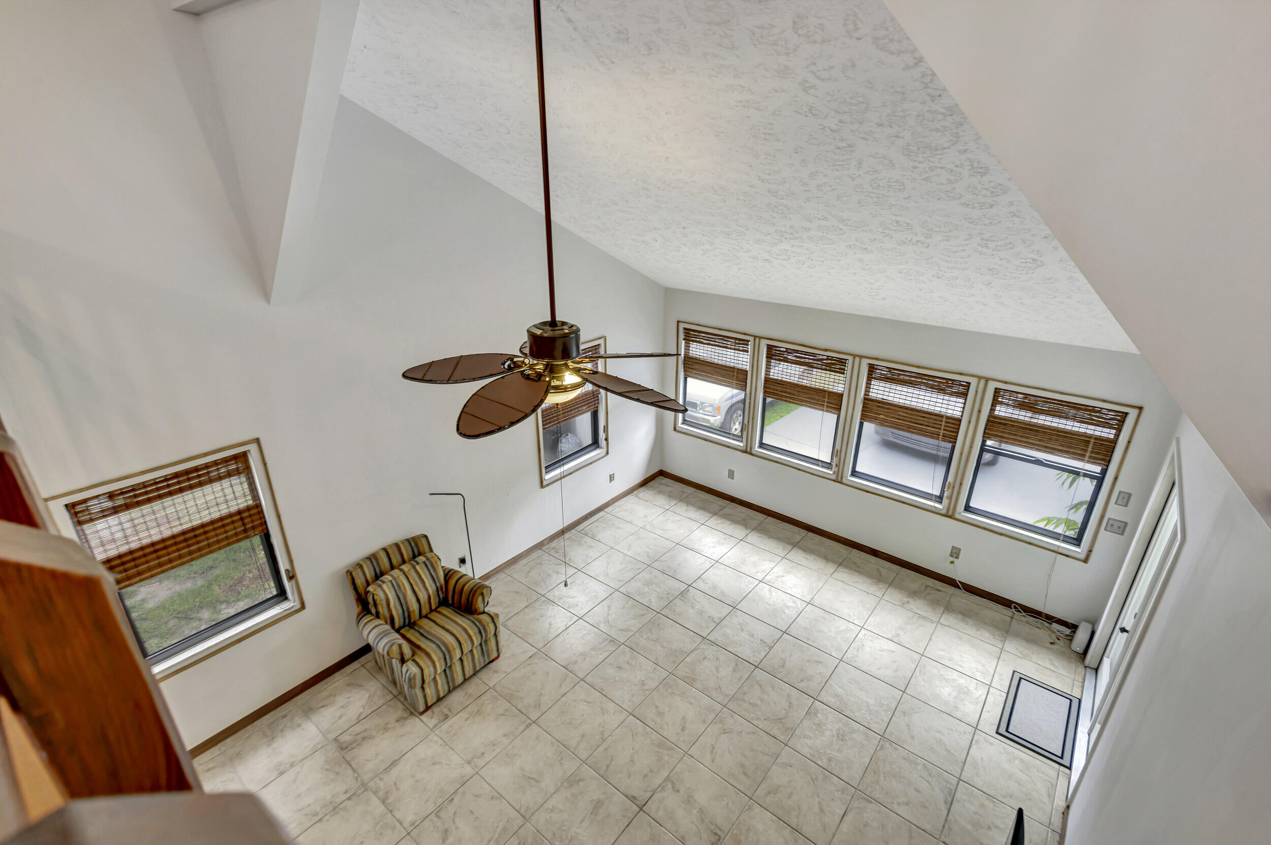6109 Cassia Drive