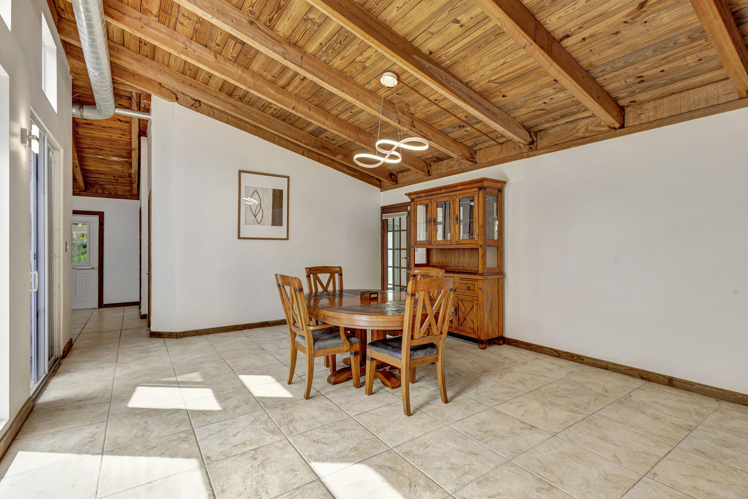 6109 Cassia Drive