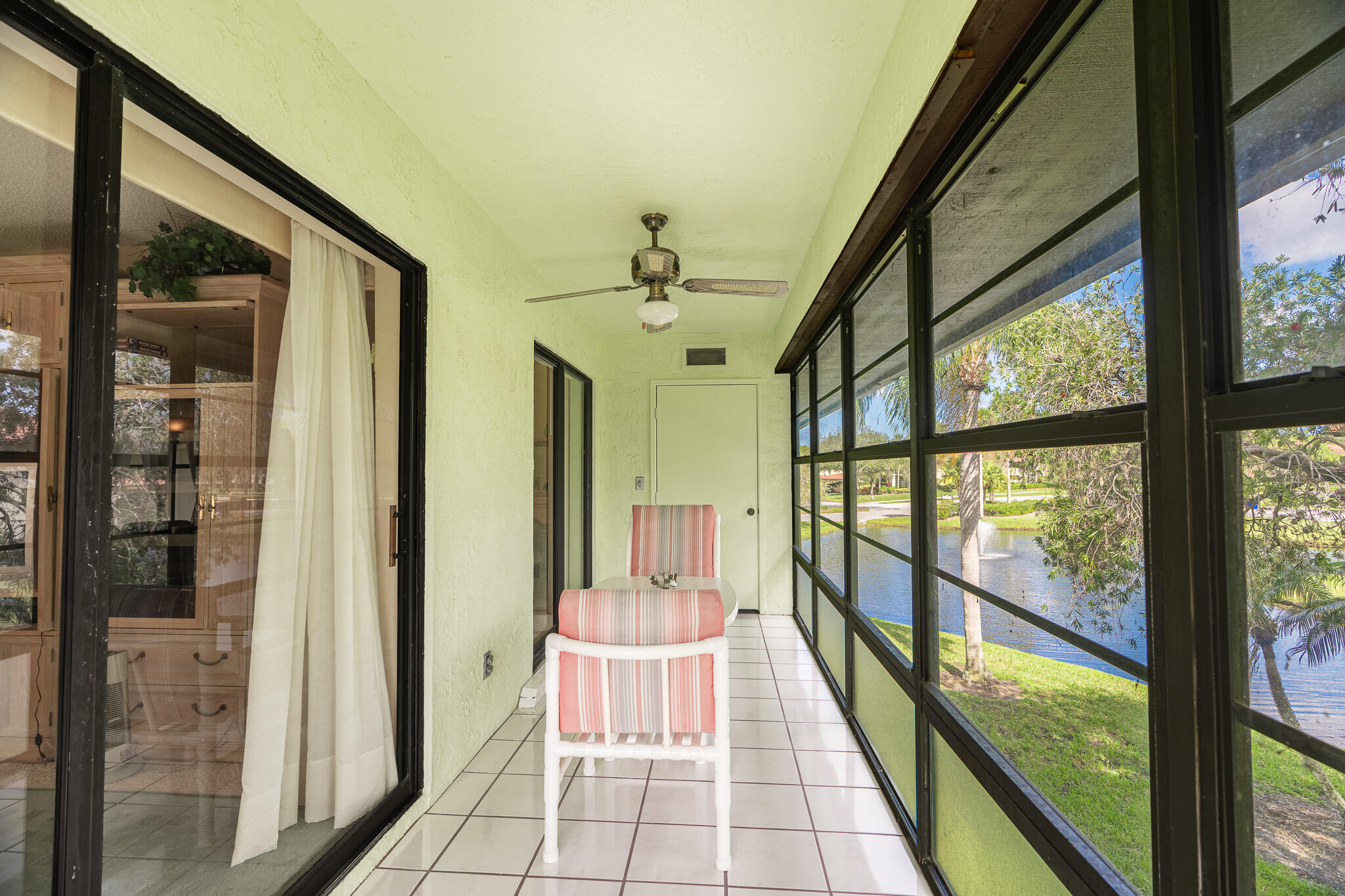 360 SW South River Drive 206