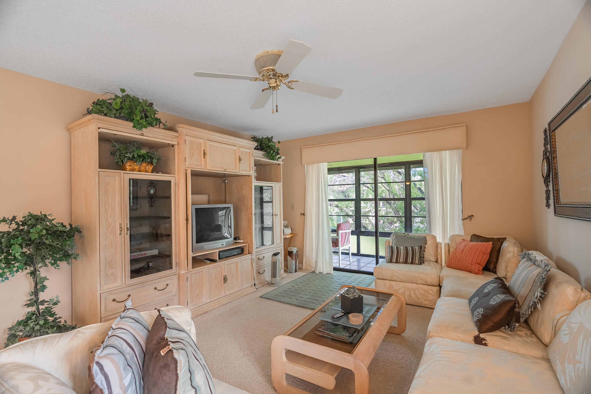 360 SW South River Drive 206