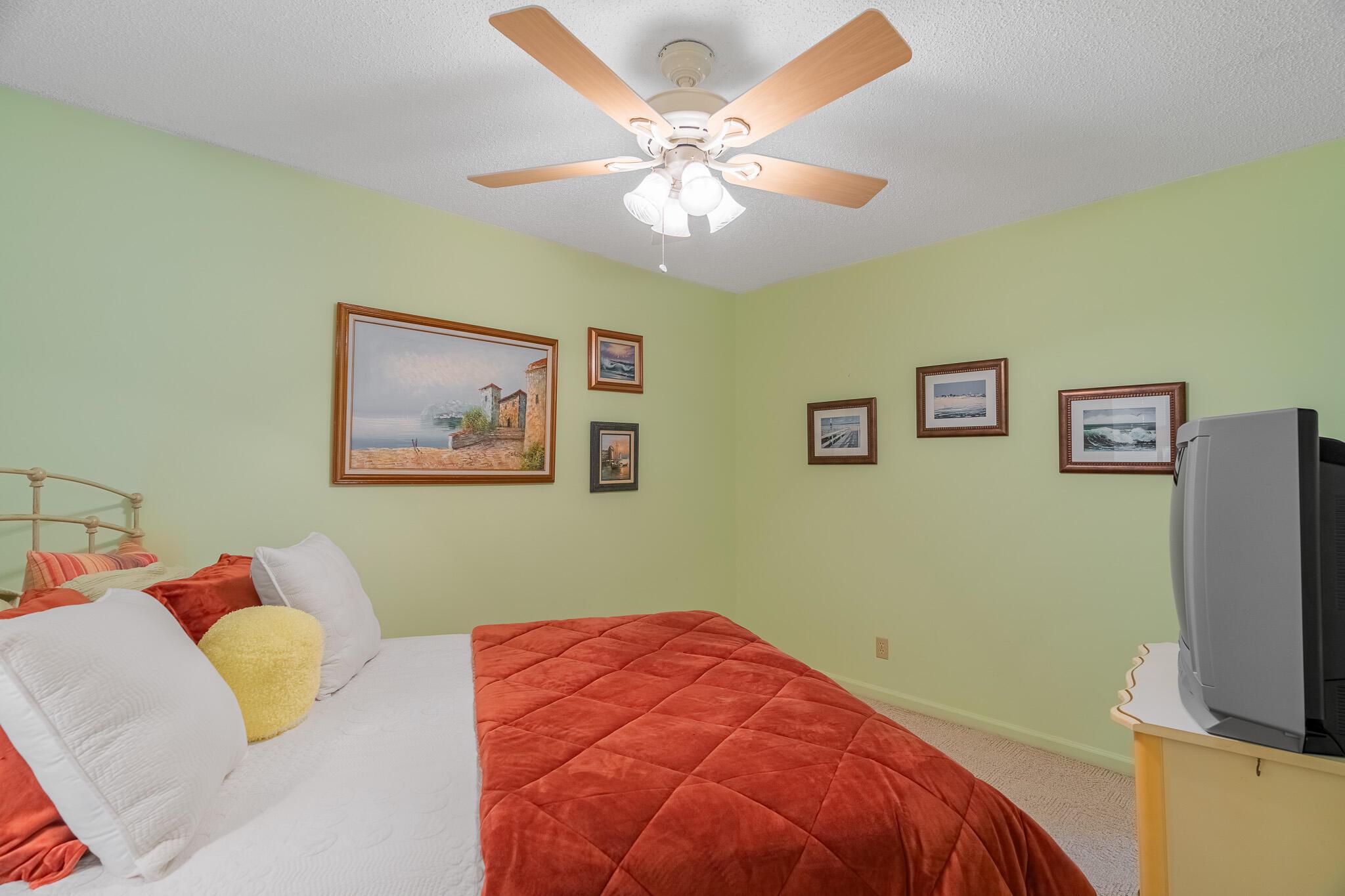 360 SW South River Drive 206