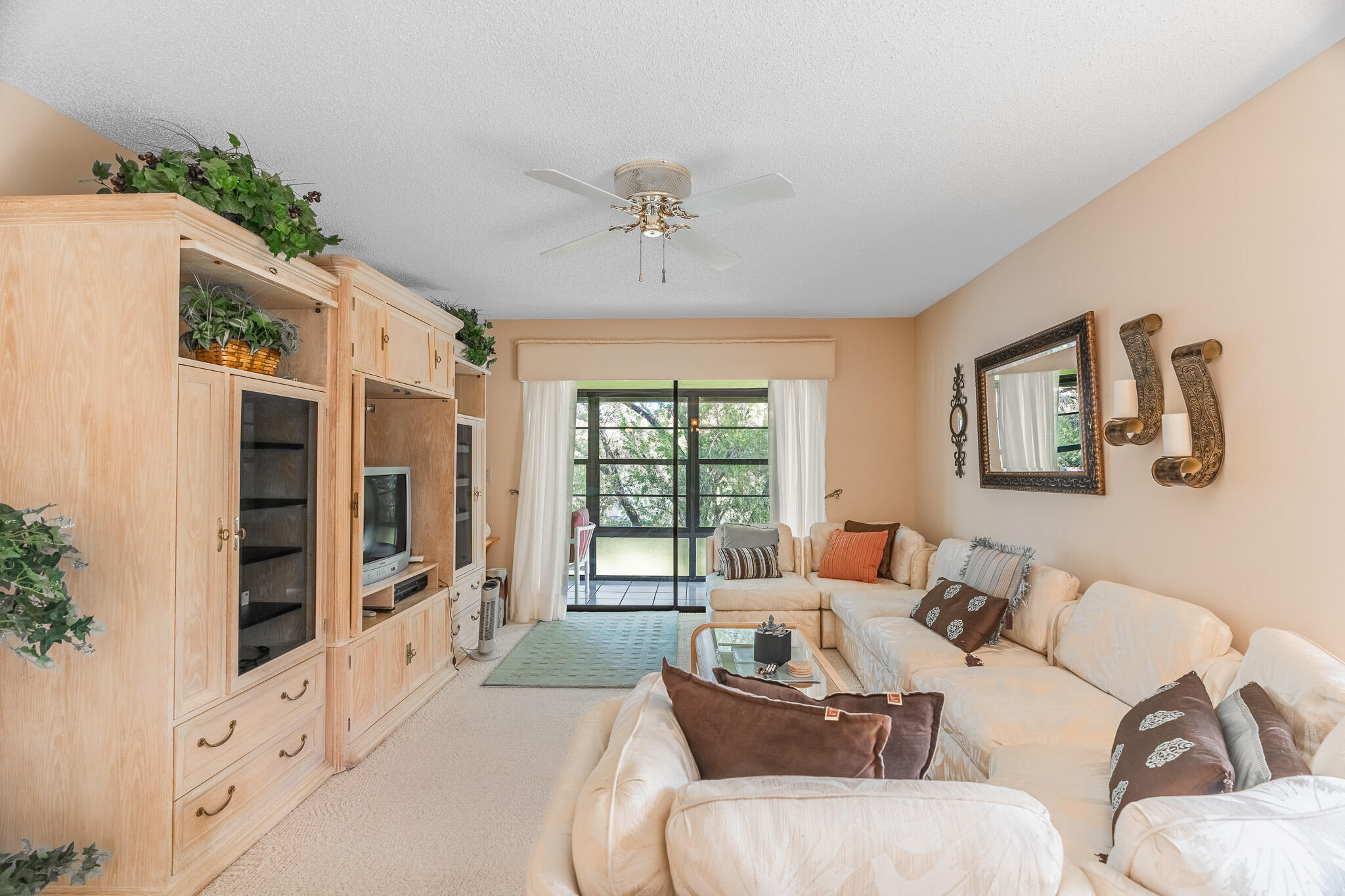360 SW South River Drive 206