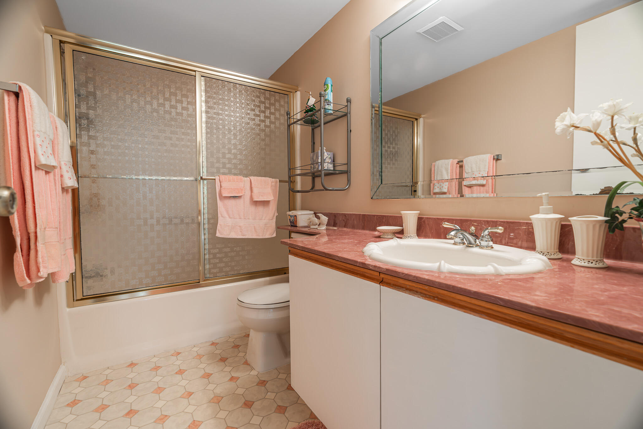 360 SW South River Drive 206