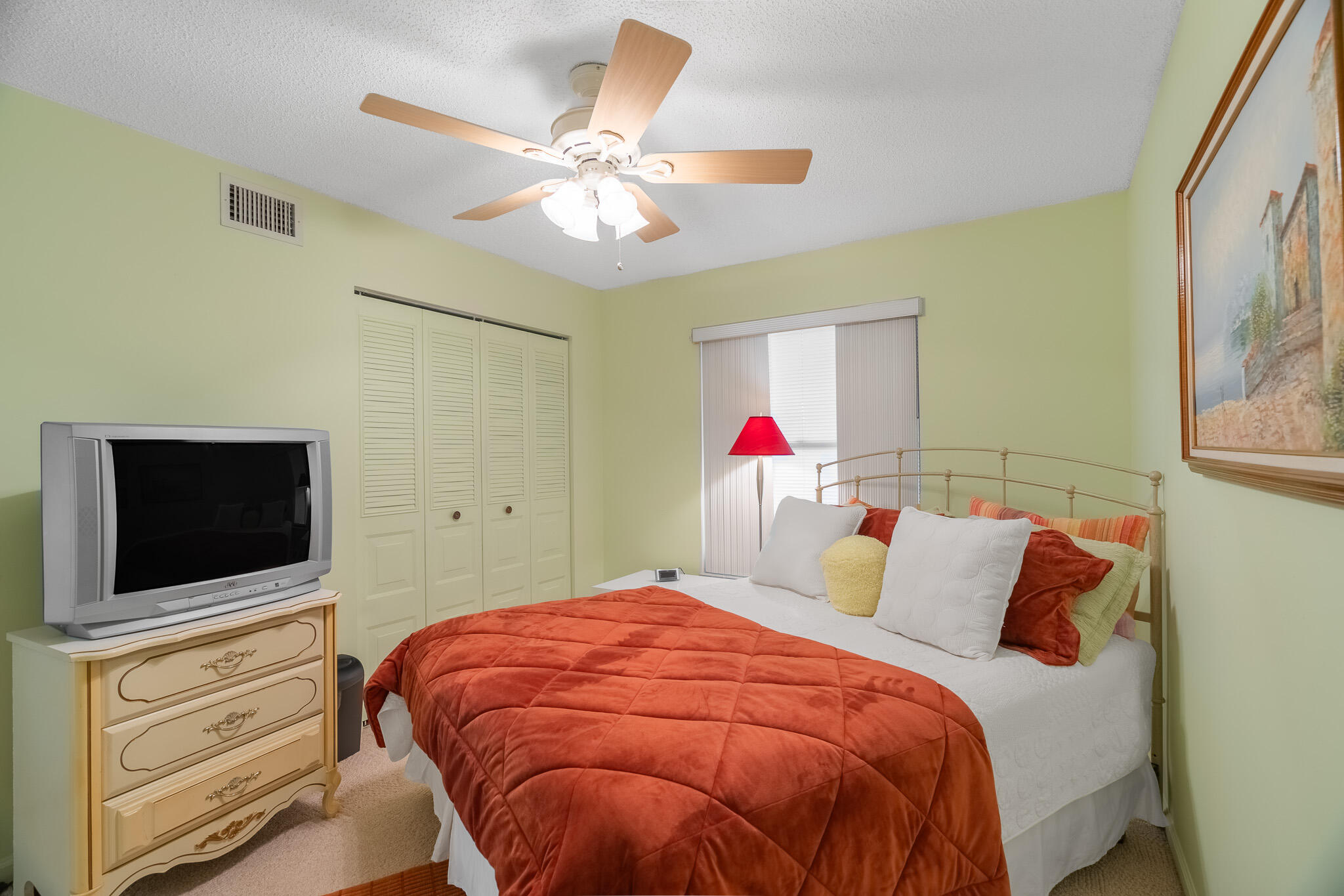 360 SW South River Drive 206