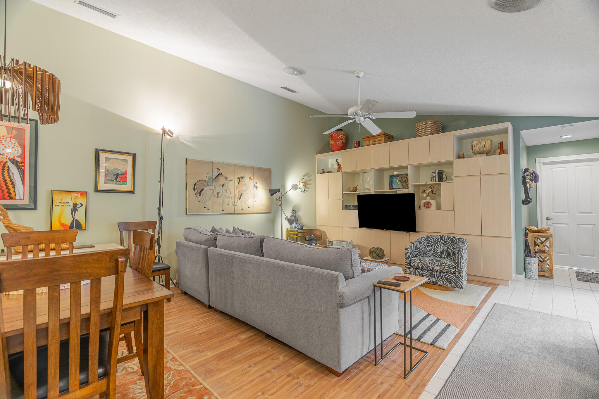 1215 NW Sun Terrace Circle C