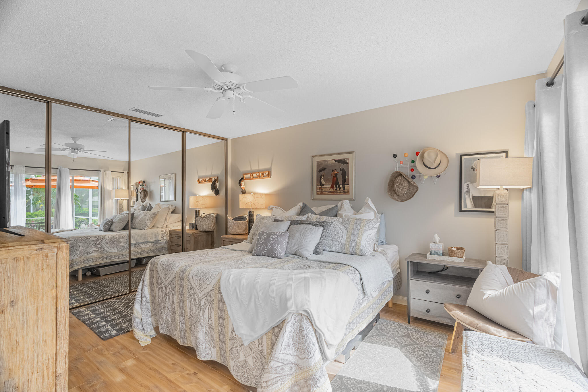 1215 NW Sun Terrace Circle C