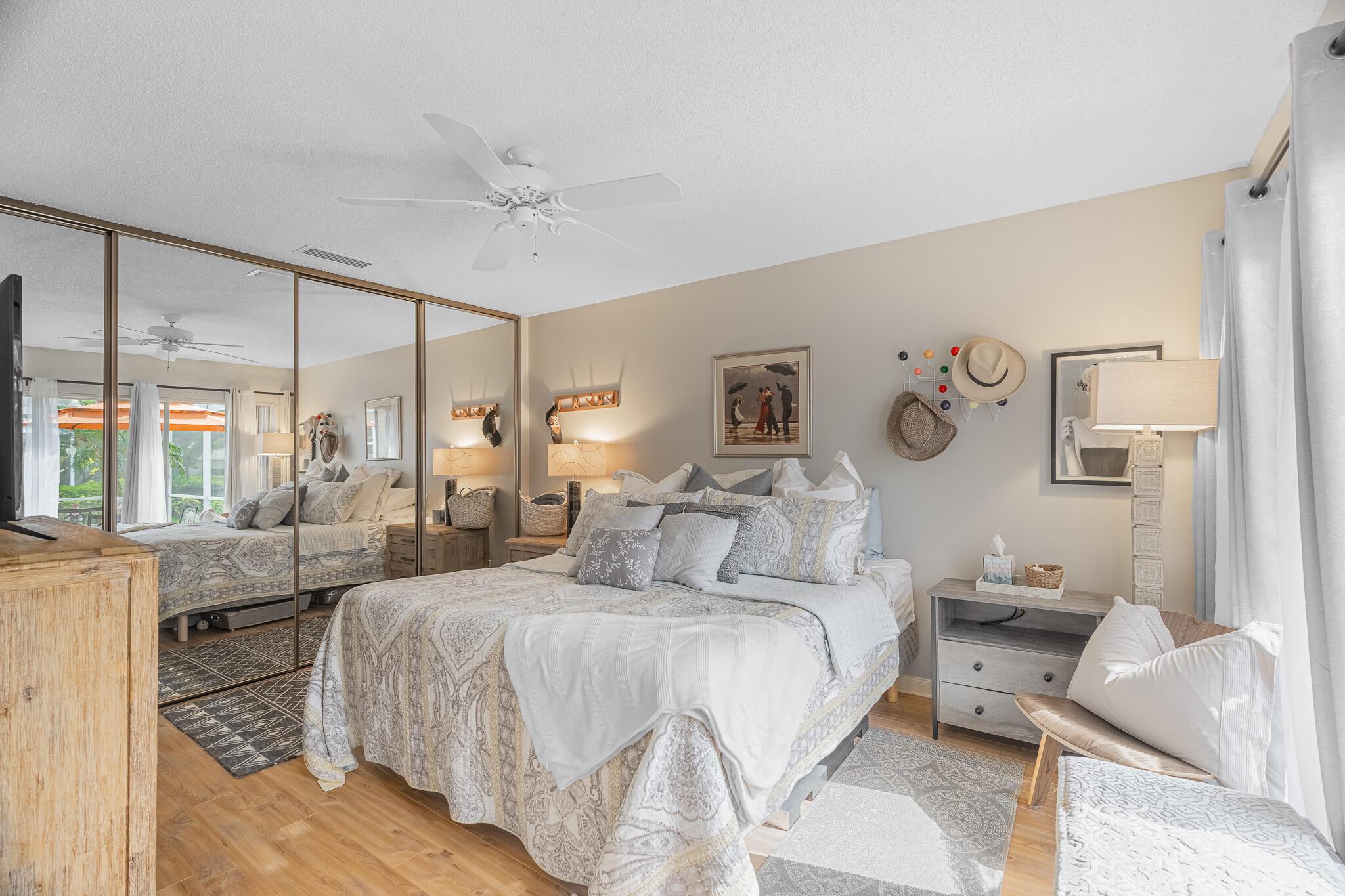 1215 NW Sun Terrace Circle C