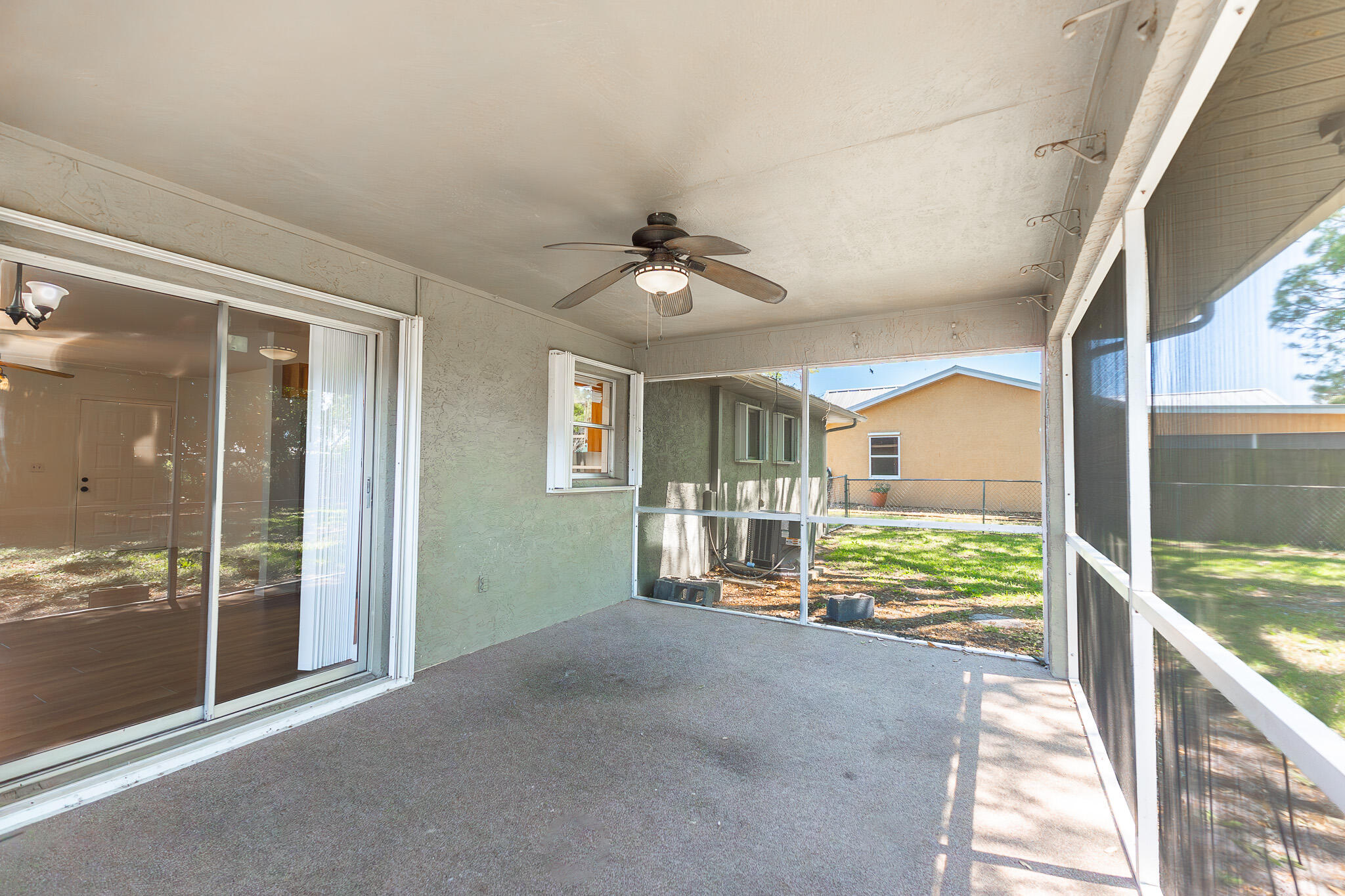 374 NW Ferris Drive