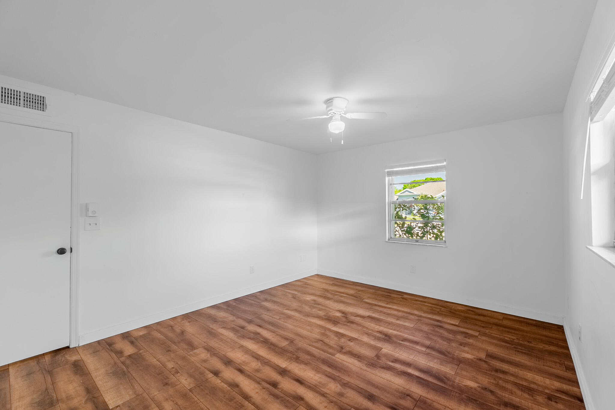 374 NW Ferris Drive