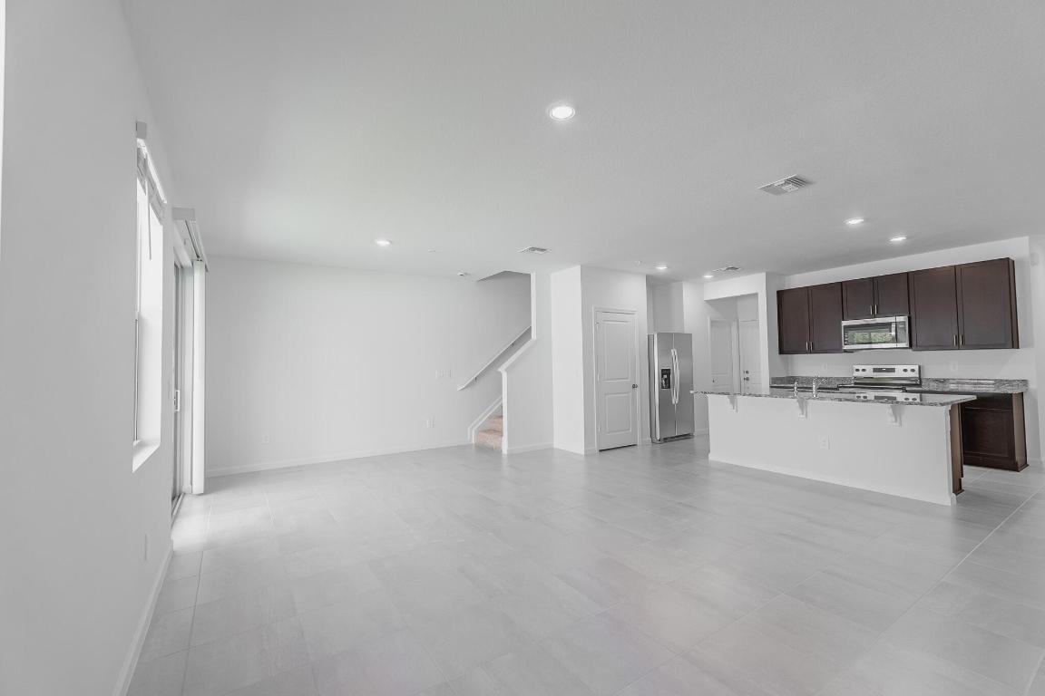 466 Salisbury Circle