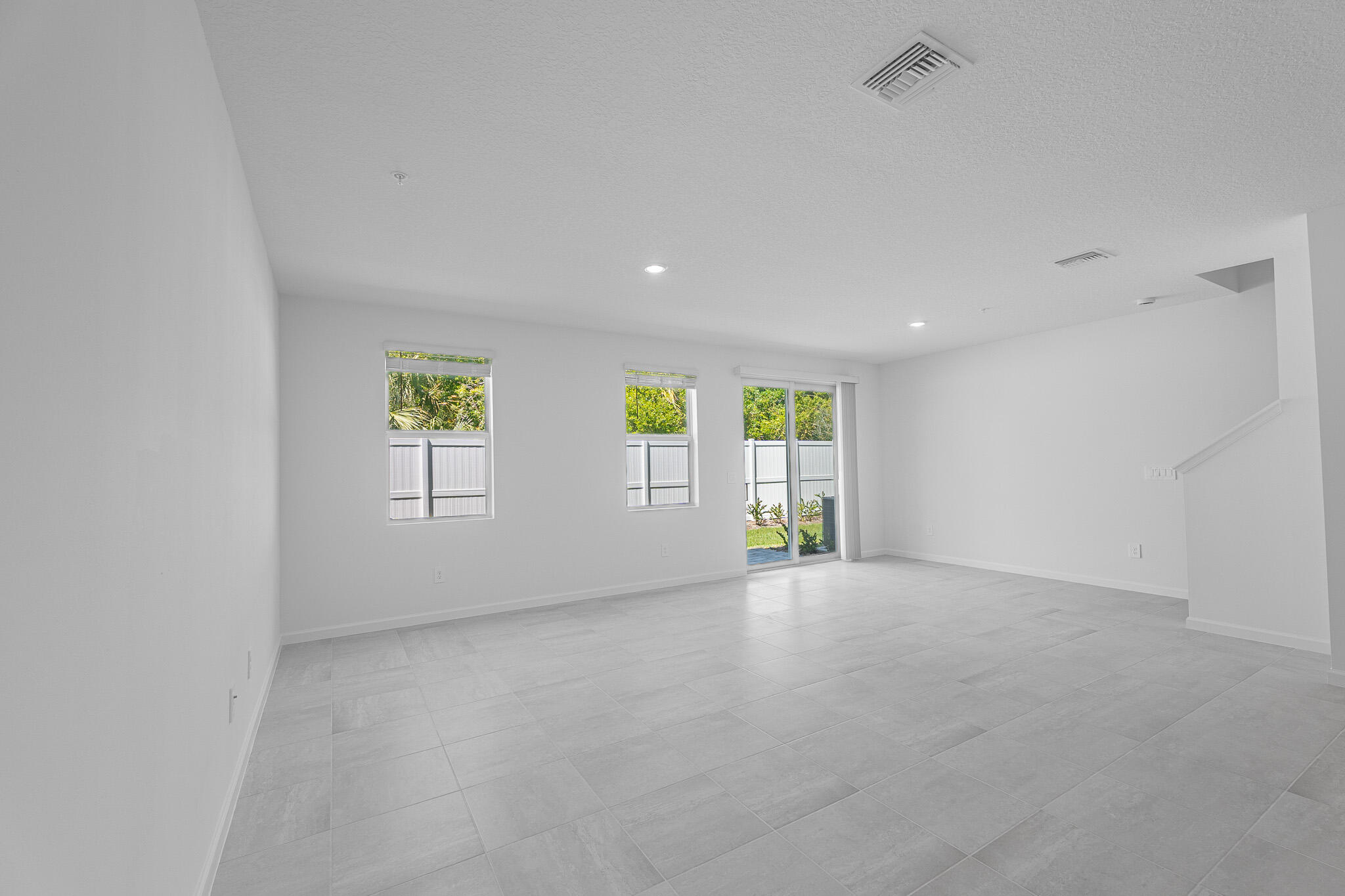 466 Salisbury Circle