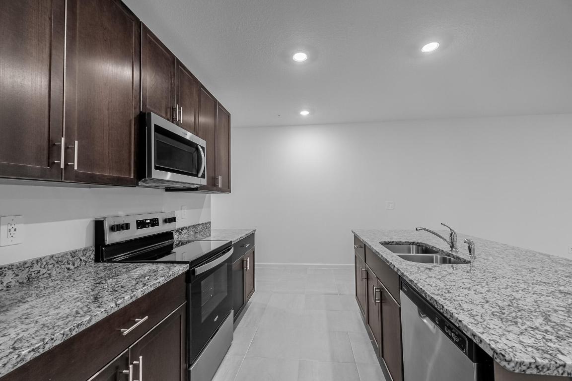 466 Salisbury Circle