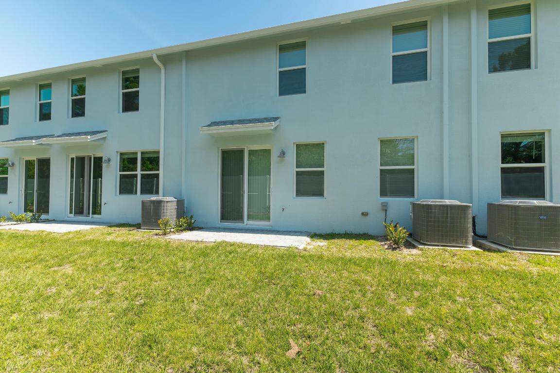 466 Salisbury Circle