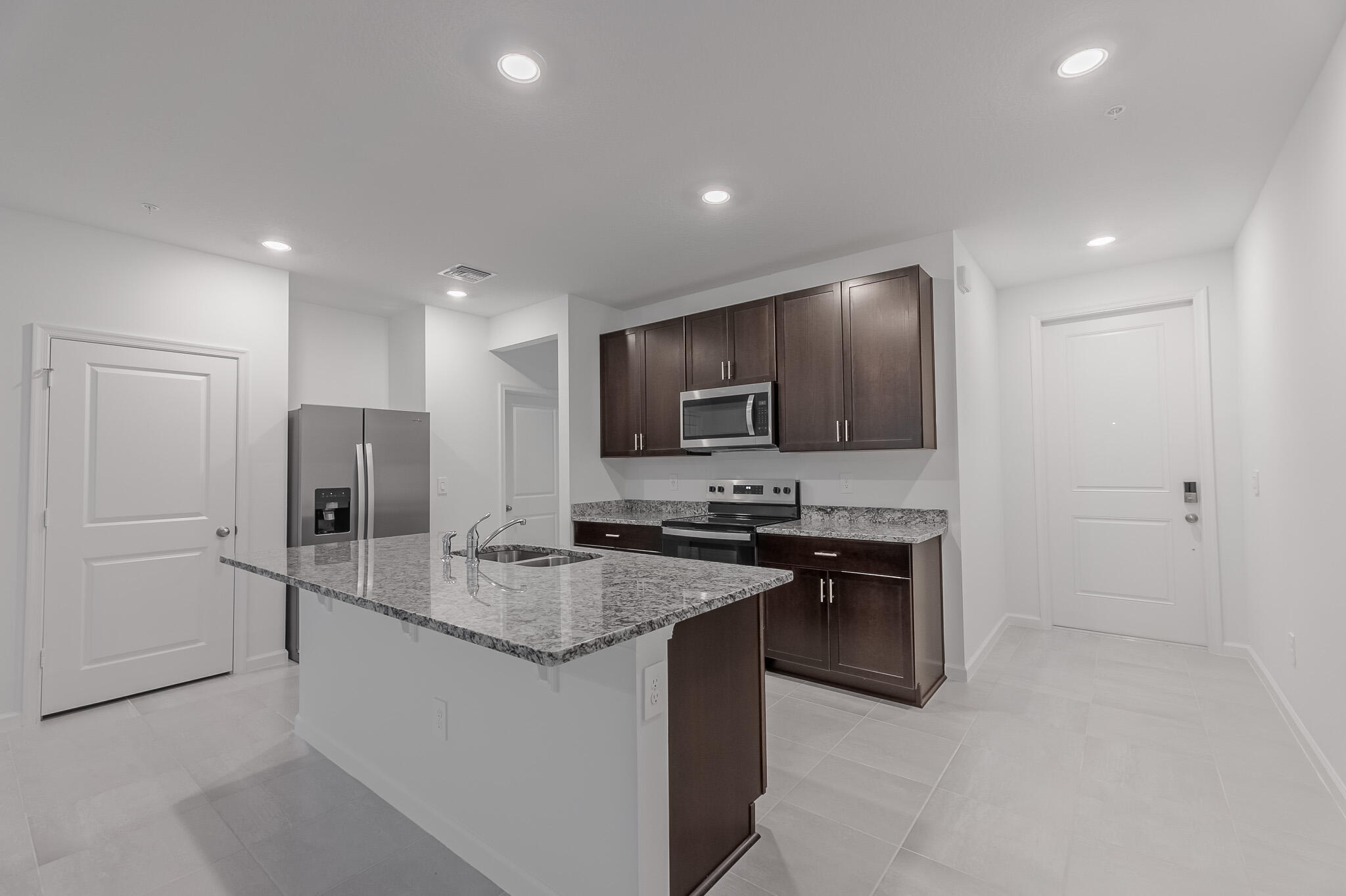 466 Salisbury Circle