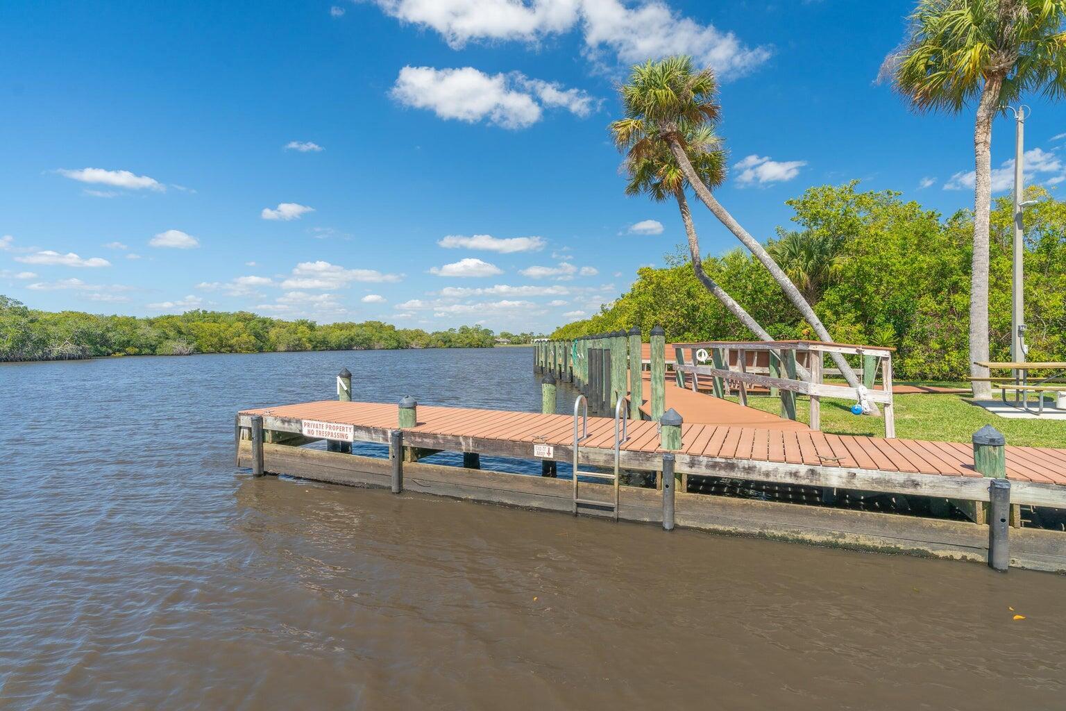 450 SW South River Drive 207