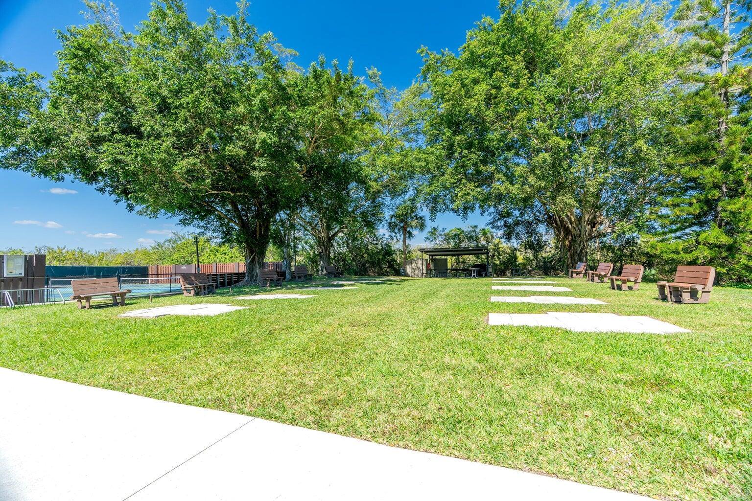 450 SW South River Drive 207