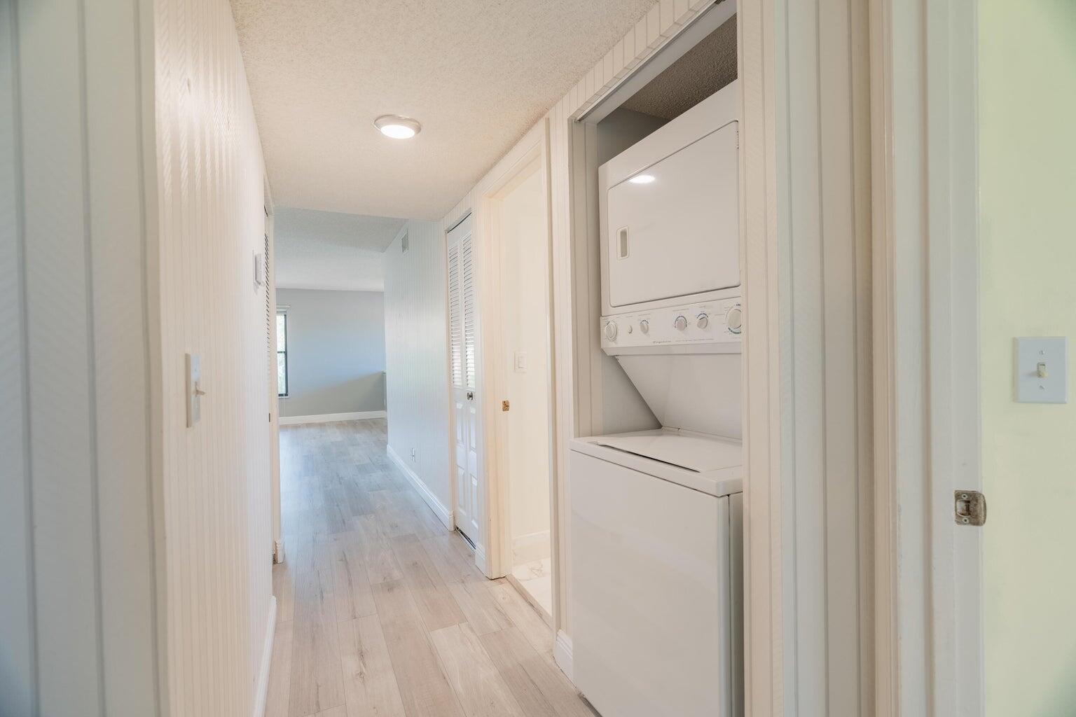 450 SW South River Drive 207