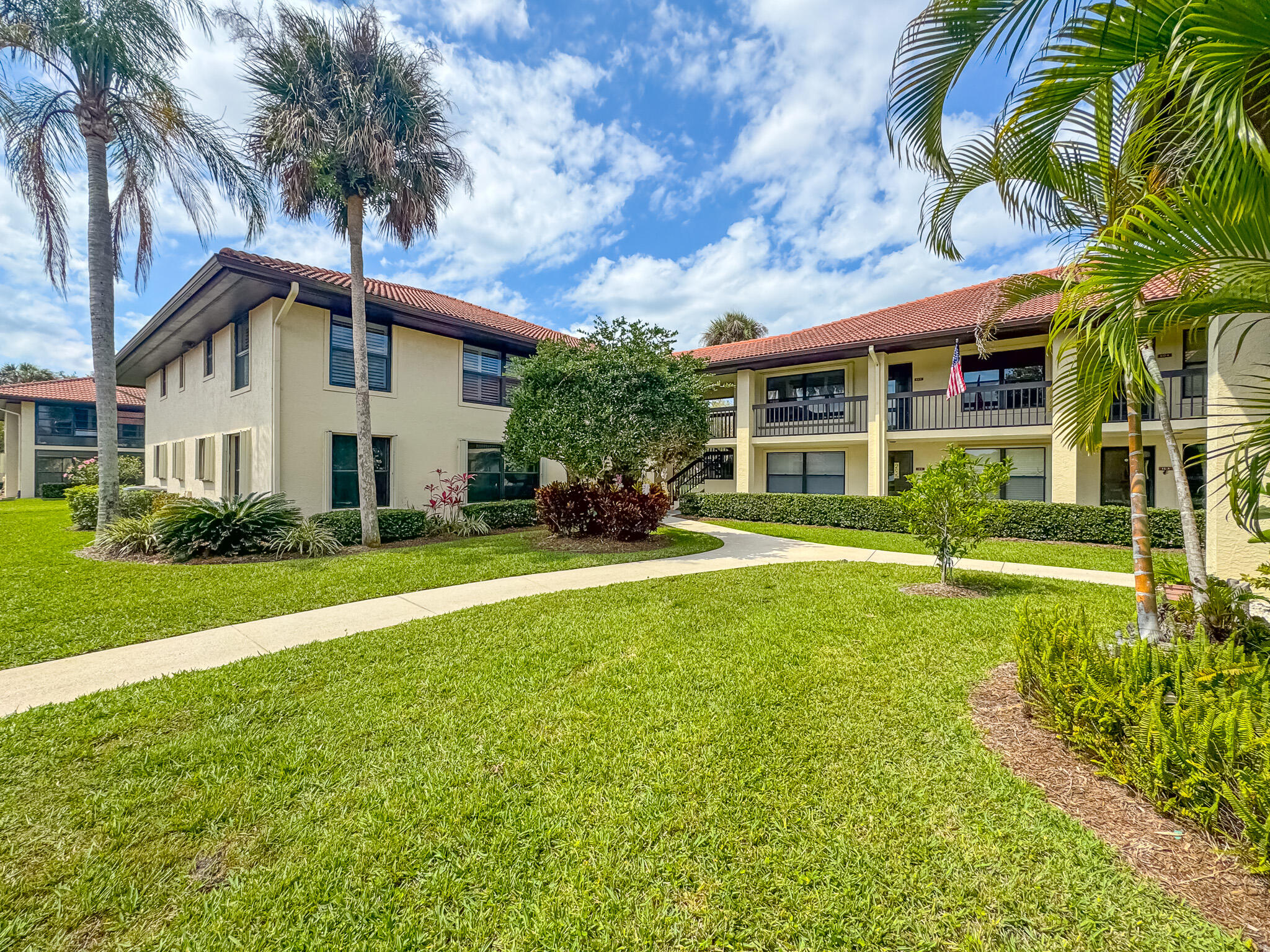 331 SW South River Drive 107